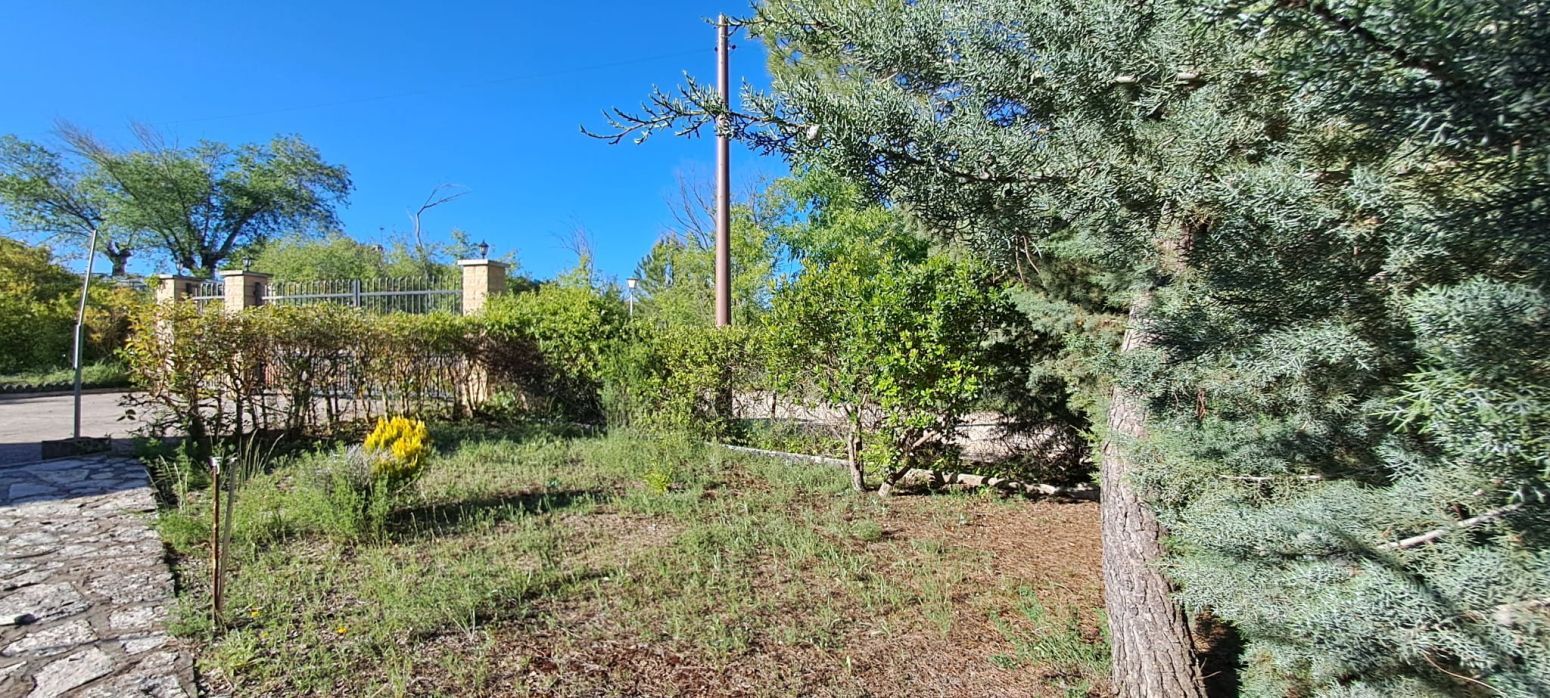 Casa en venta  Calle del manzano, Villar de Cañas  5/30