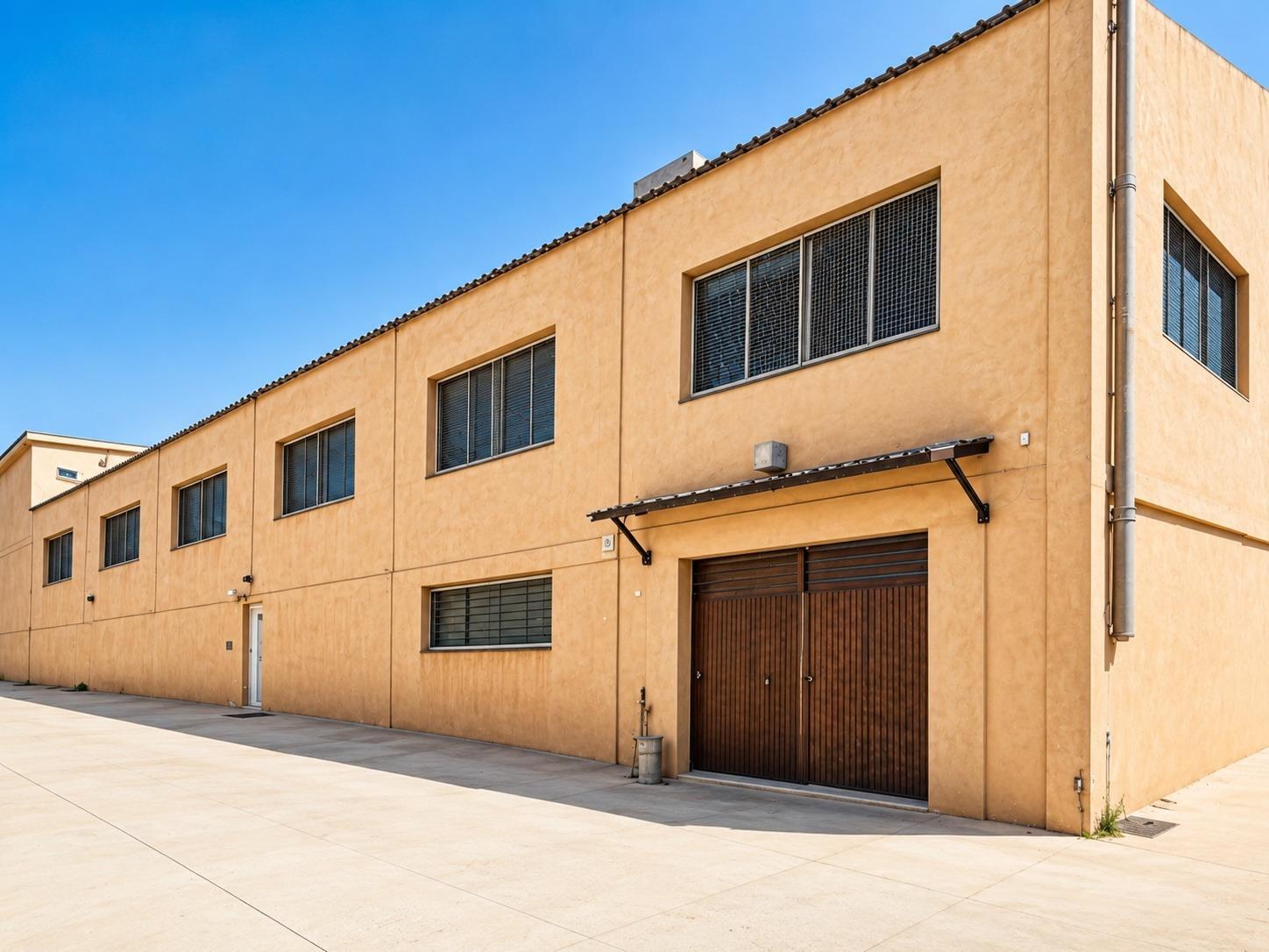 Naves-Venta-Almansa-2412203-Foto-3