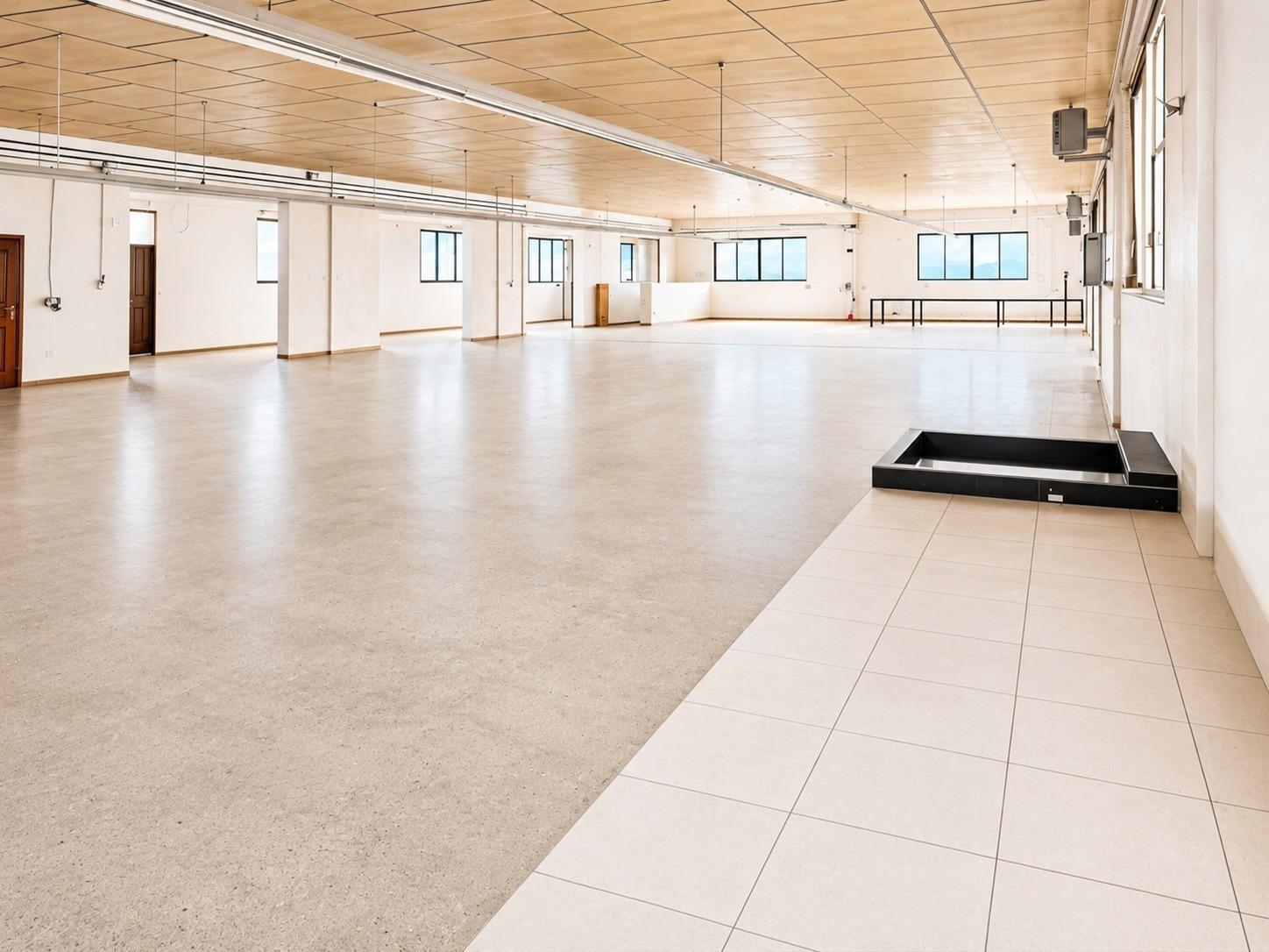 Naves-Venta-Almansa-2412203-Foto-5