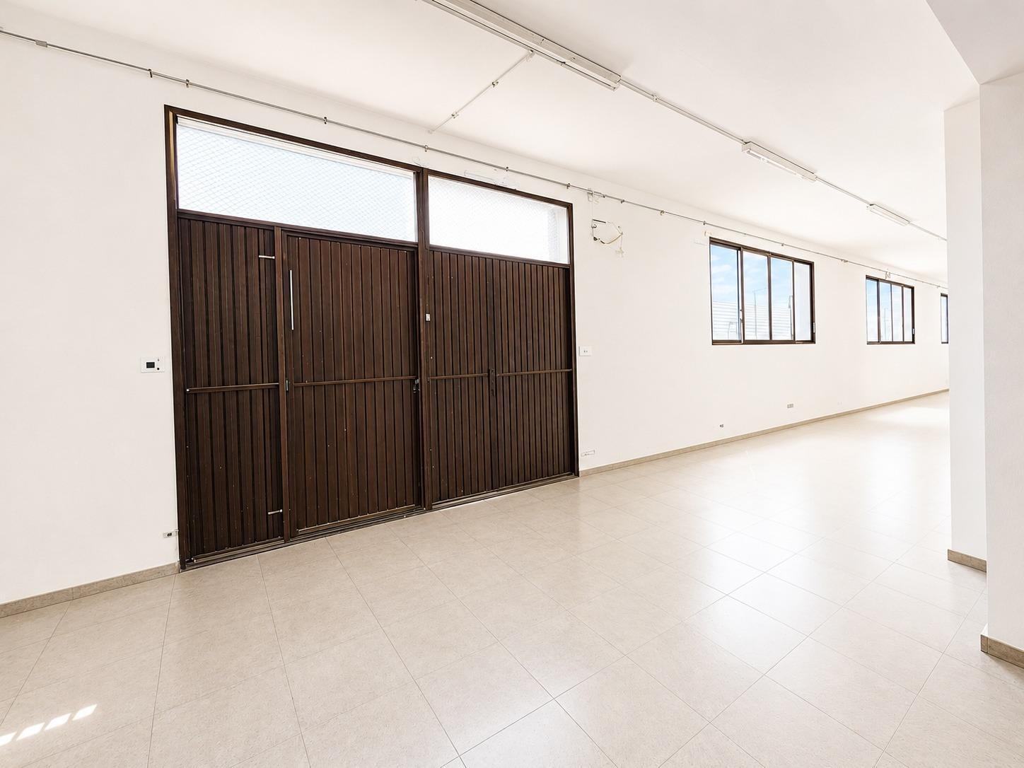 Naves-Venta-Almansa-2412203-Foto-7