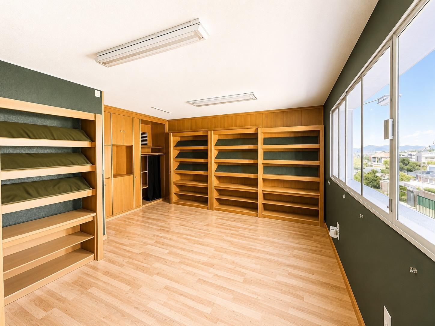 Naves-Venta-Almansa-2412203-Foto-14