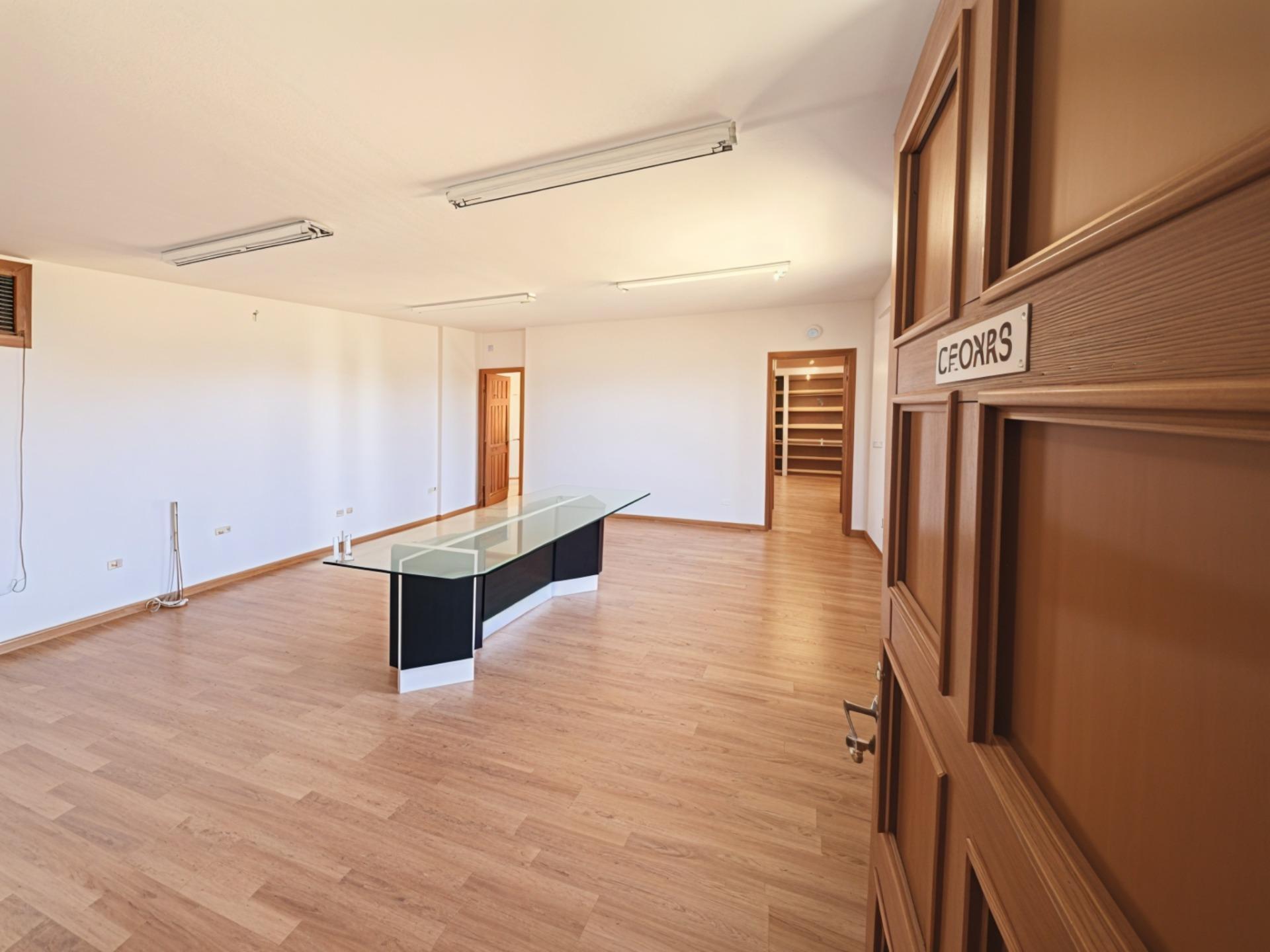 Naves-Venta-Almansa-2412203-Foto-16