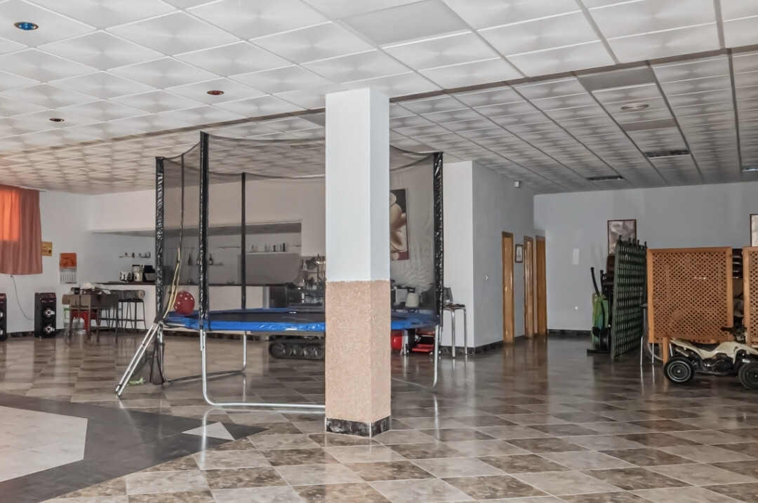 Locales-Venta-Alozaina-2106600-Foto-13