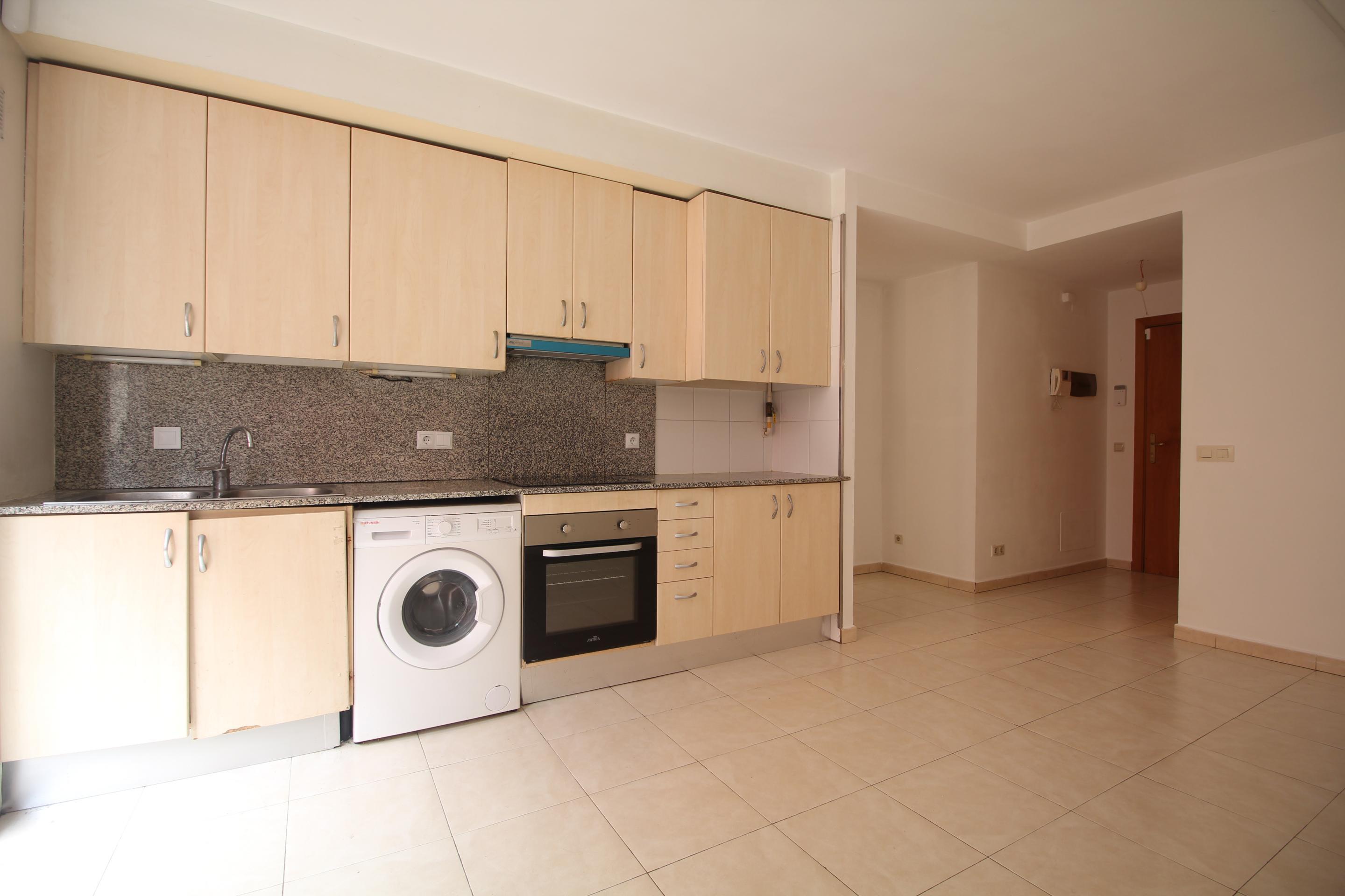 Pisos-Venta-Figueres-2412854-Foto-3