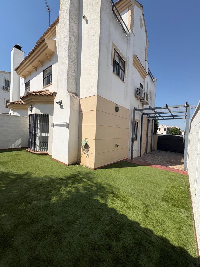 Casa en alquiler, Bormujos, Sevilla