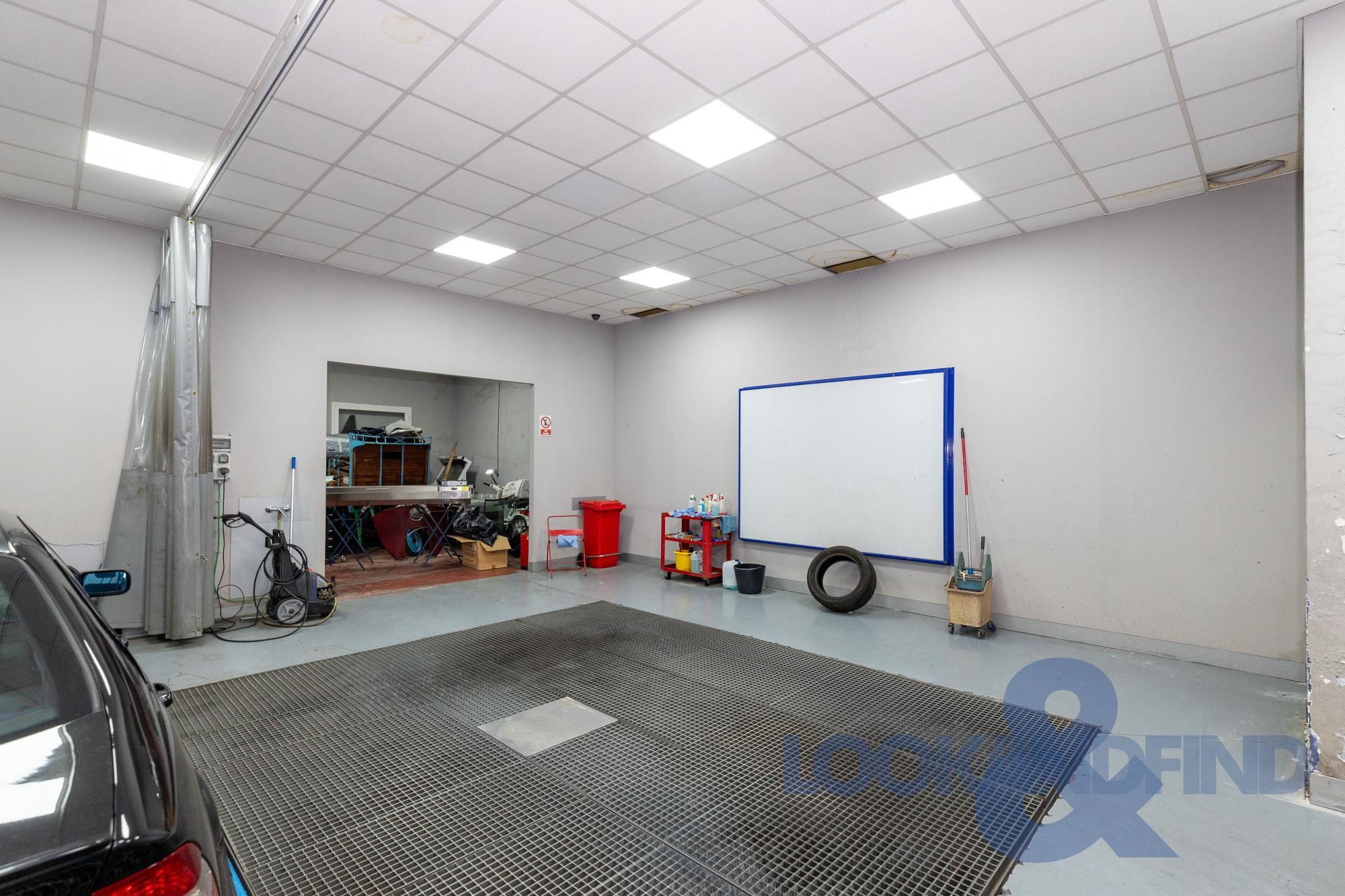 Naves-Venta-Talavera de la Reina-2412140-Foto-18