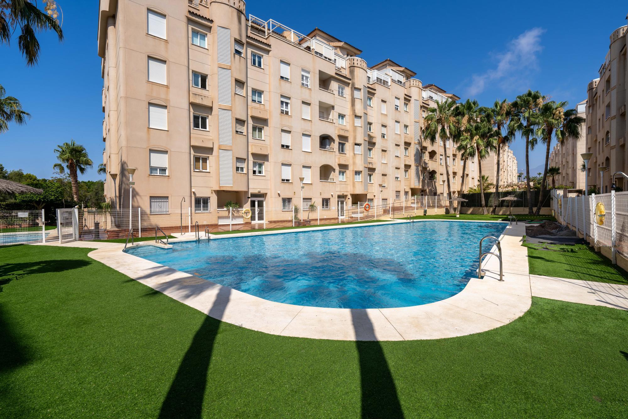 Pisos-Venta-Almería-2412176
