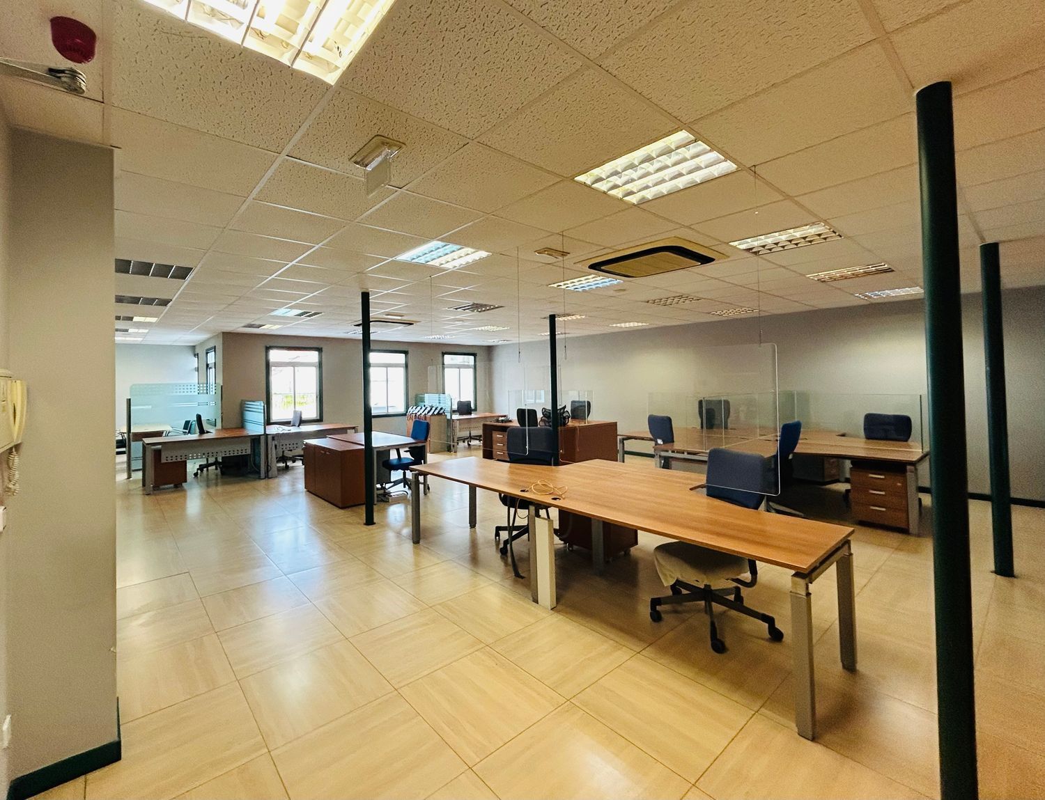 Oficina en alquiler  A Coruña  2/31