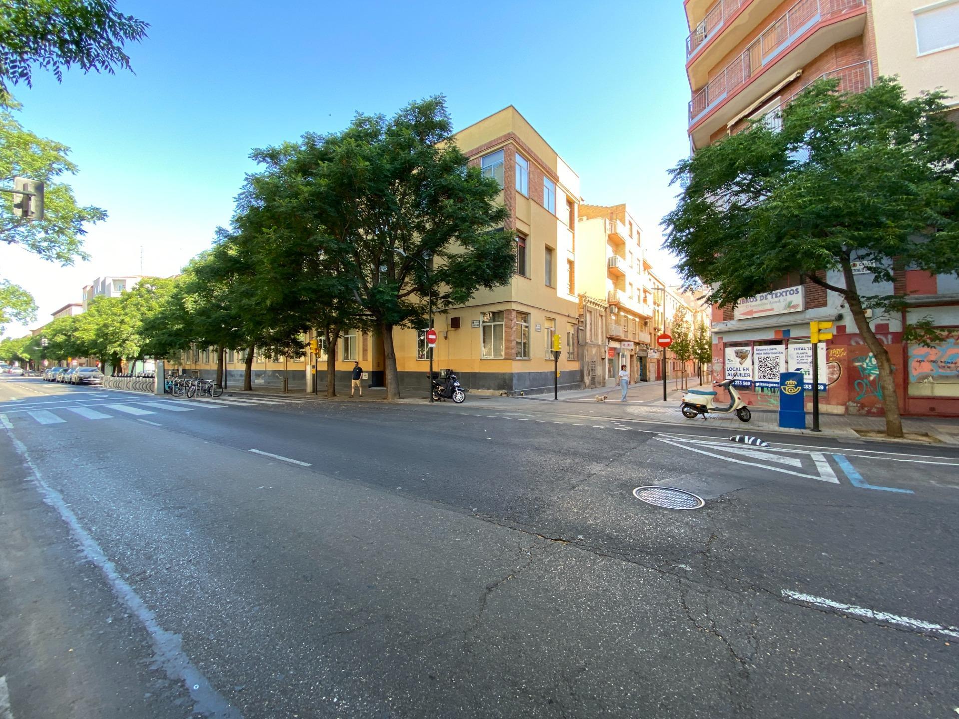 Negocios-Venta-Zaragoza-2415980-Foto-21