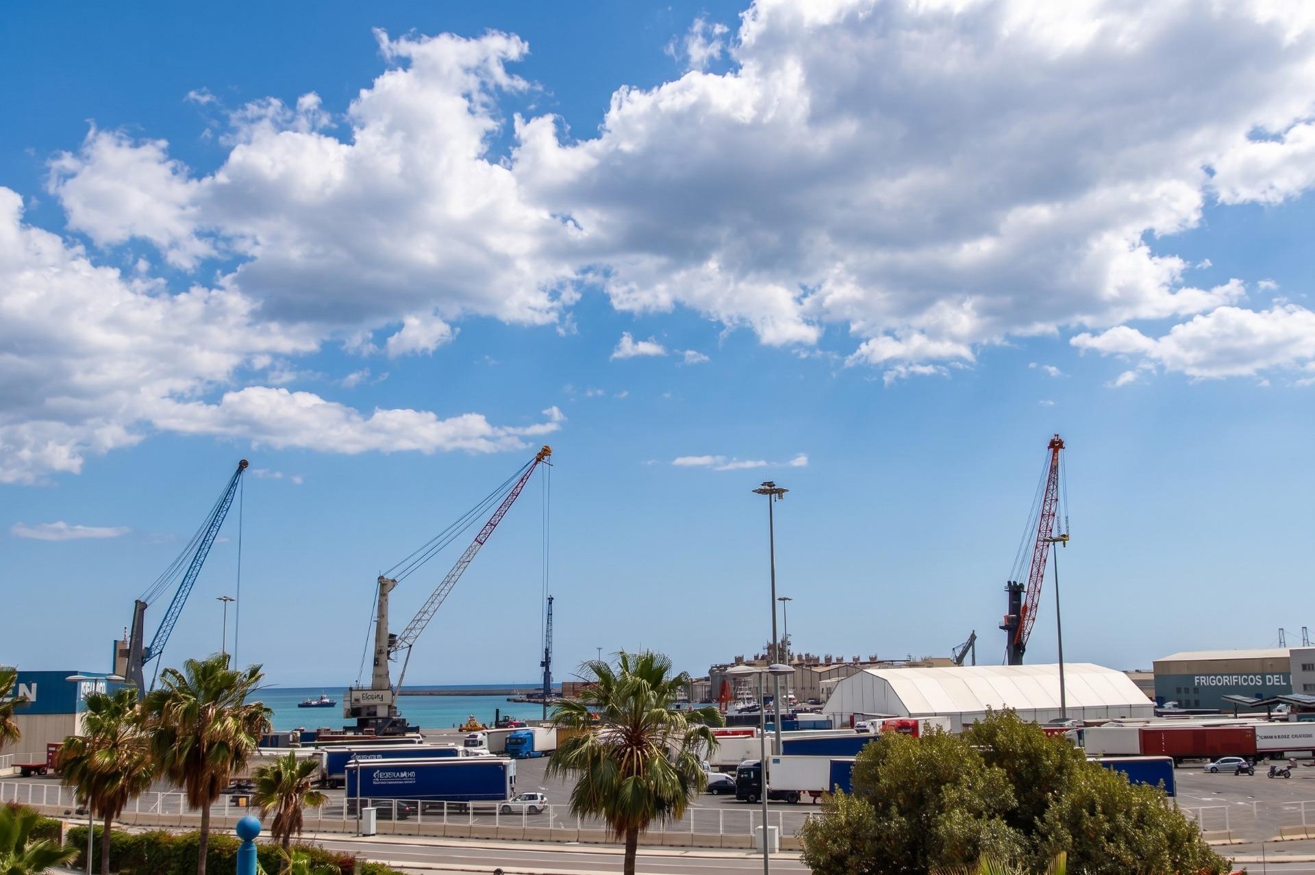 Edificios-Venta-AlmerÃ­a-2412299-Foto-13