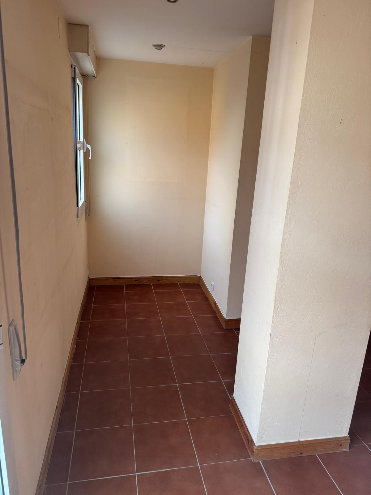 Negocios-Venta-Torrelavega-2412800-Foto-11
