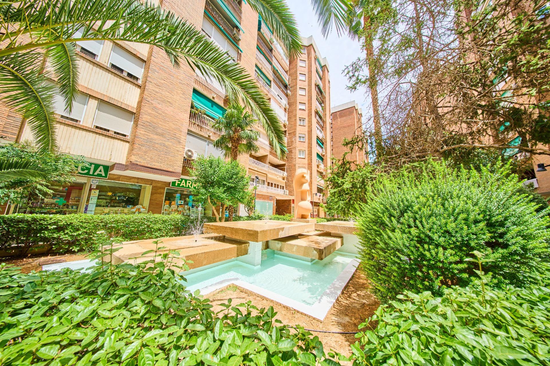 Piso en venta, Genil - Cervantes, Granada, Granada