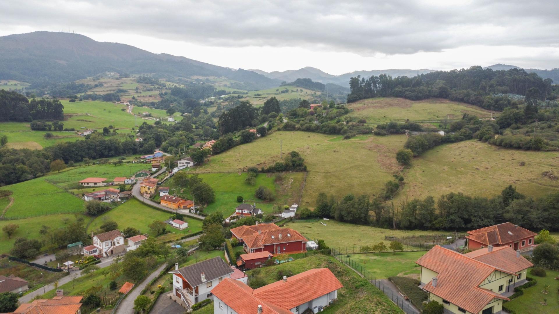 Terreno en venta en calle Suco, 4, Corvera de Asturias 30/31