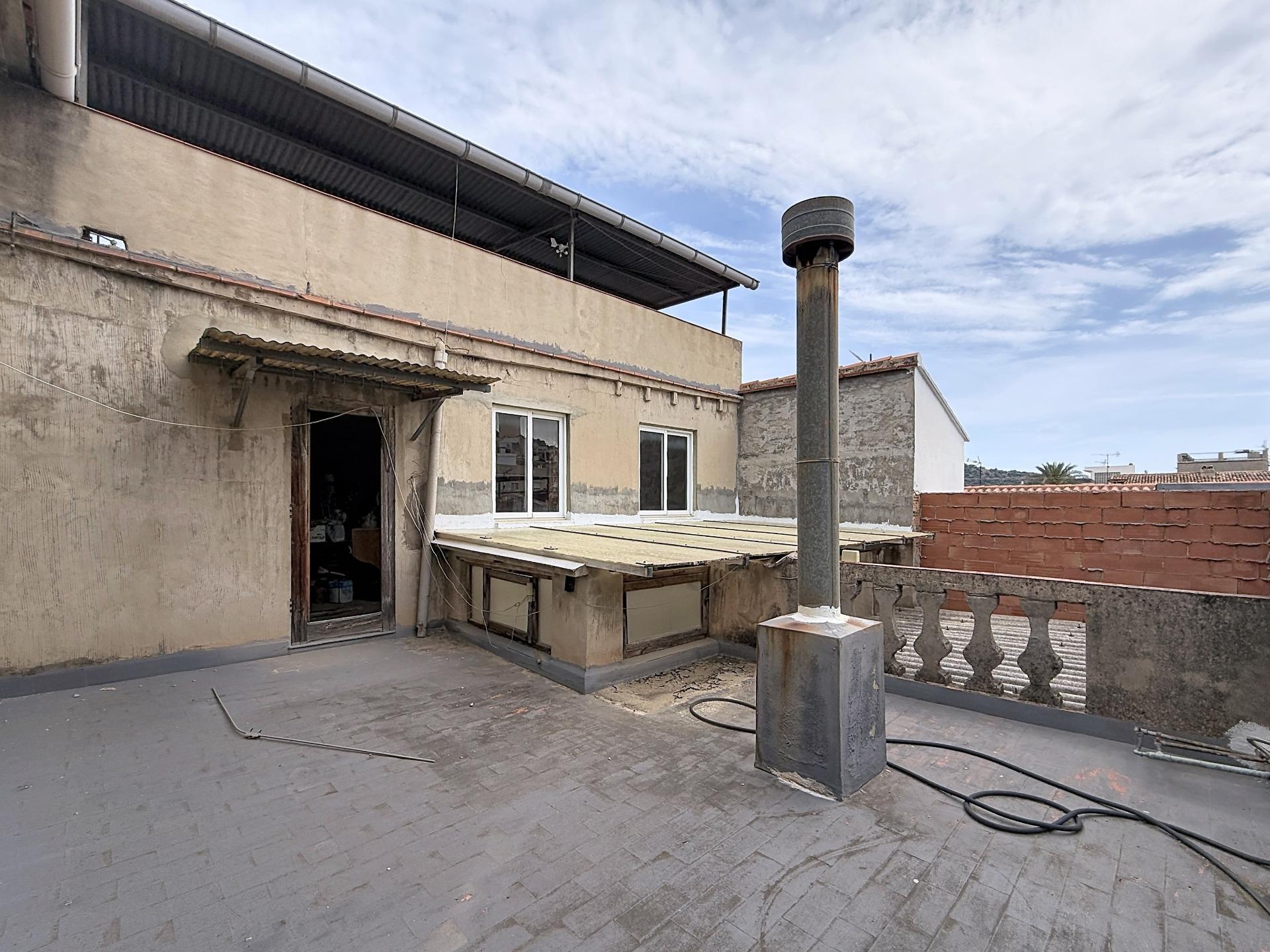Casa en venta  calle RAMON Y CAJAL, La Font d'En Carros  40/53