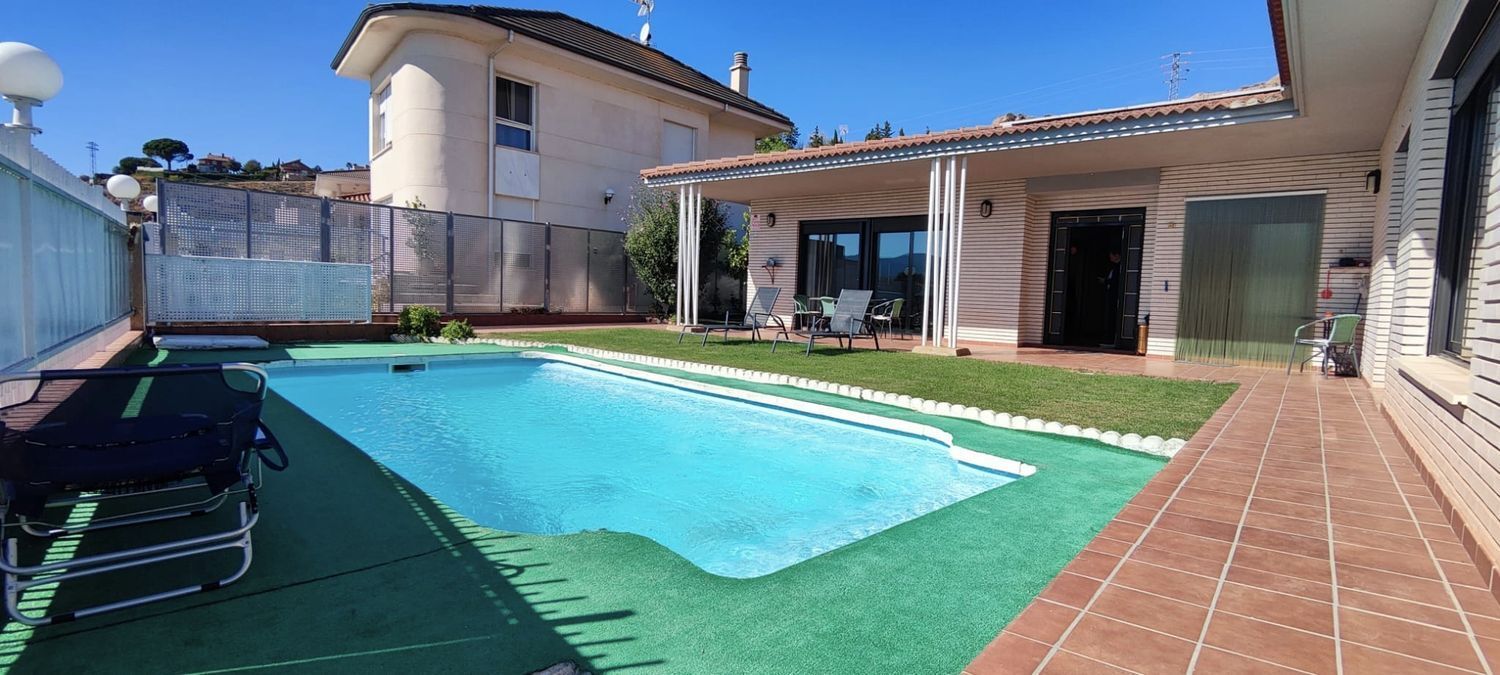 Chalet individual en venta, Arnedo, La Rioja