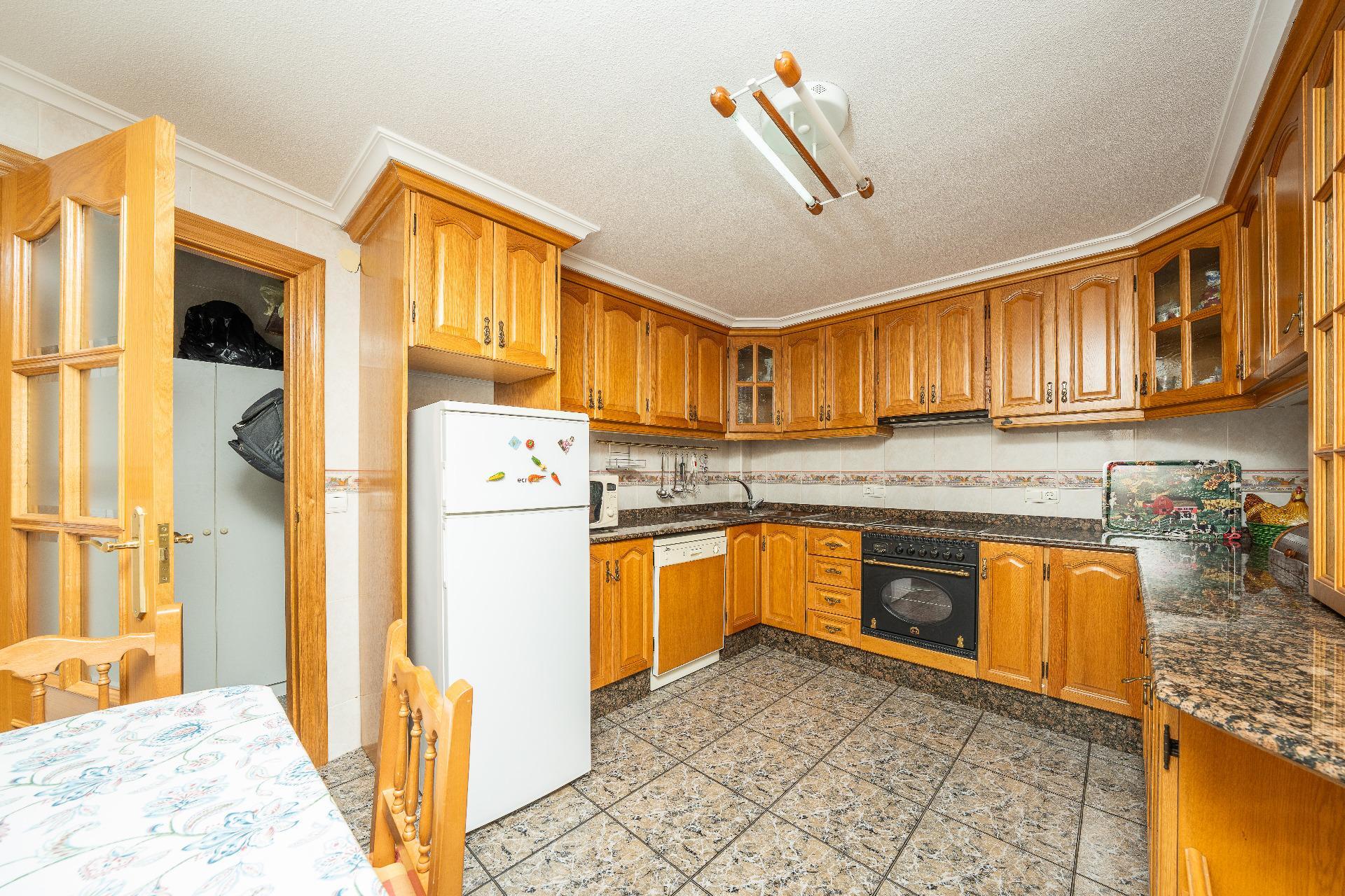 Pisos-Venta-Elche-2412422-Foto-9