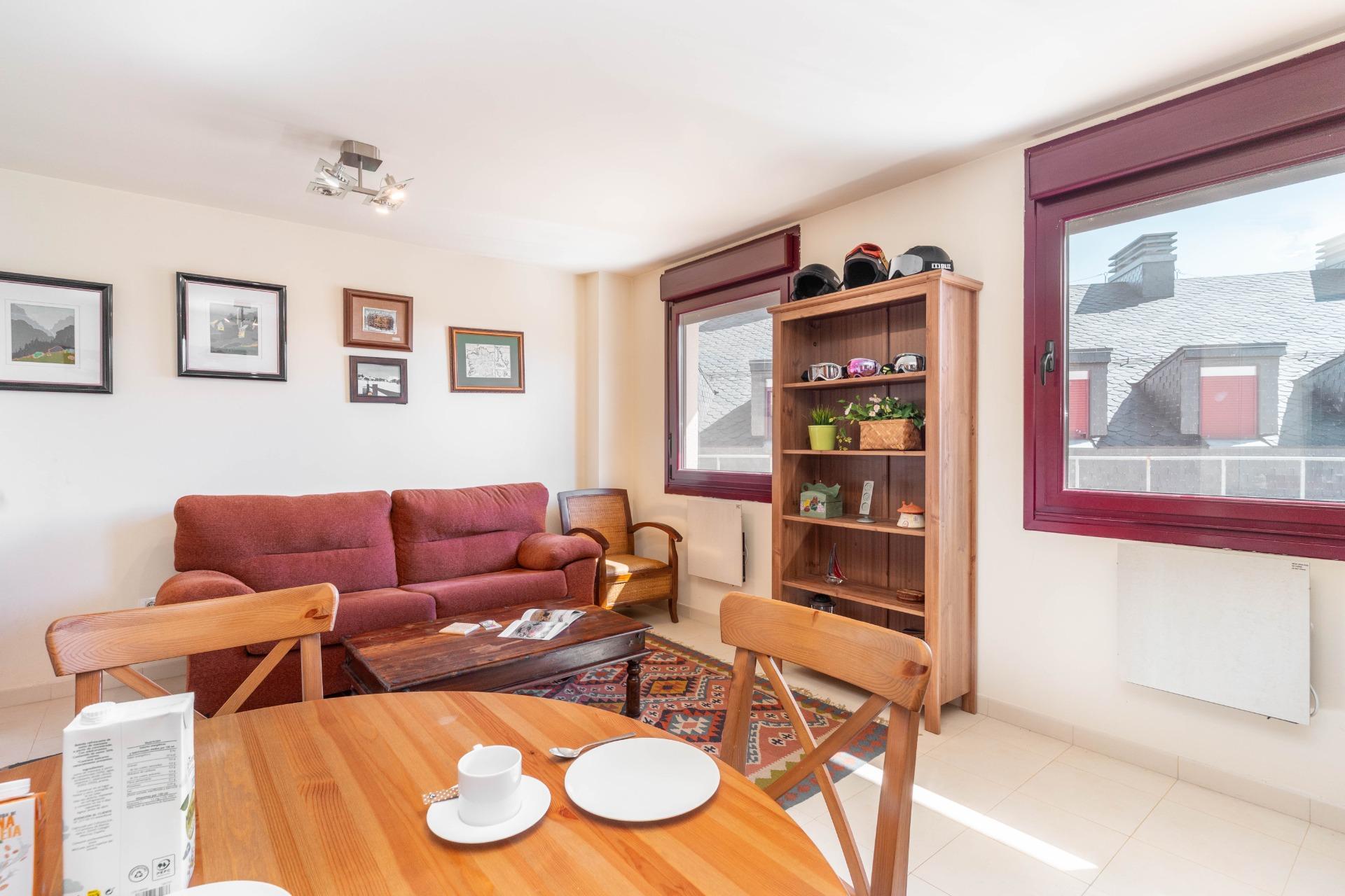 Piso en venta  calle PIEDRAS-SI, 46, Puebla de Lillo  34/46