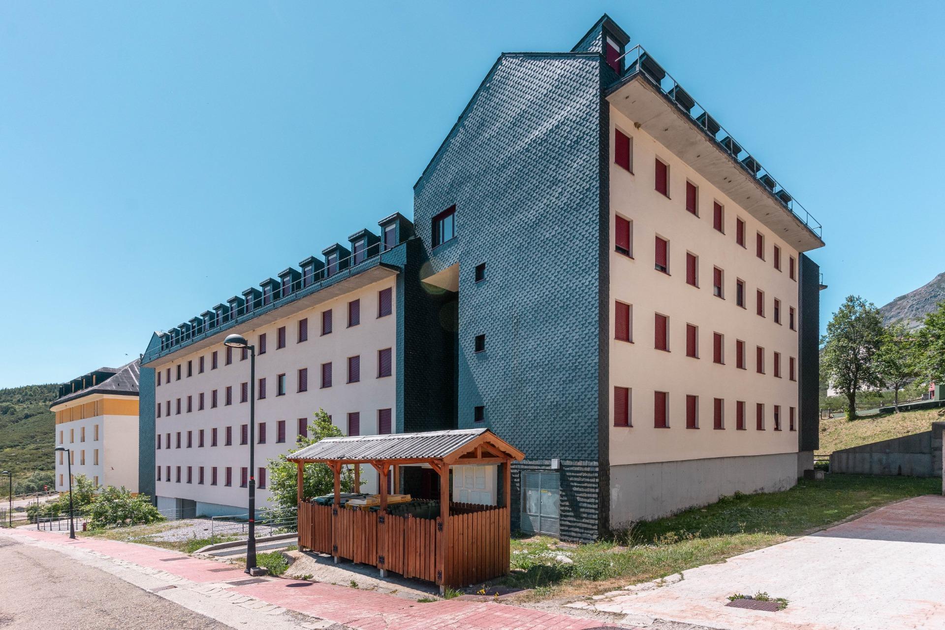 Piso en venta  calle PIEDRAS-SI, 46, Puebla de Lillo  41/46