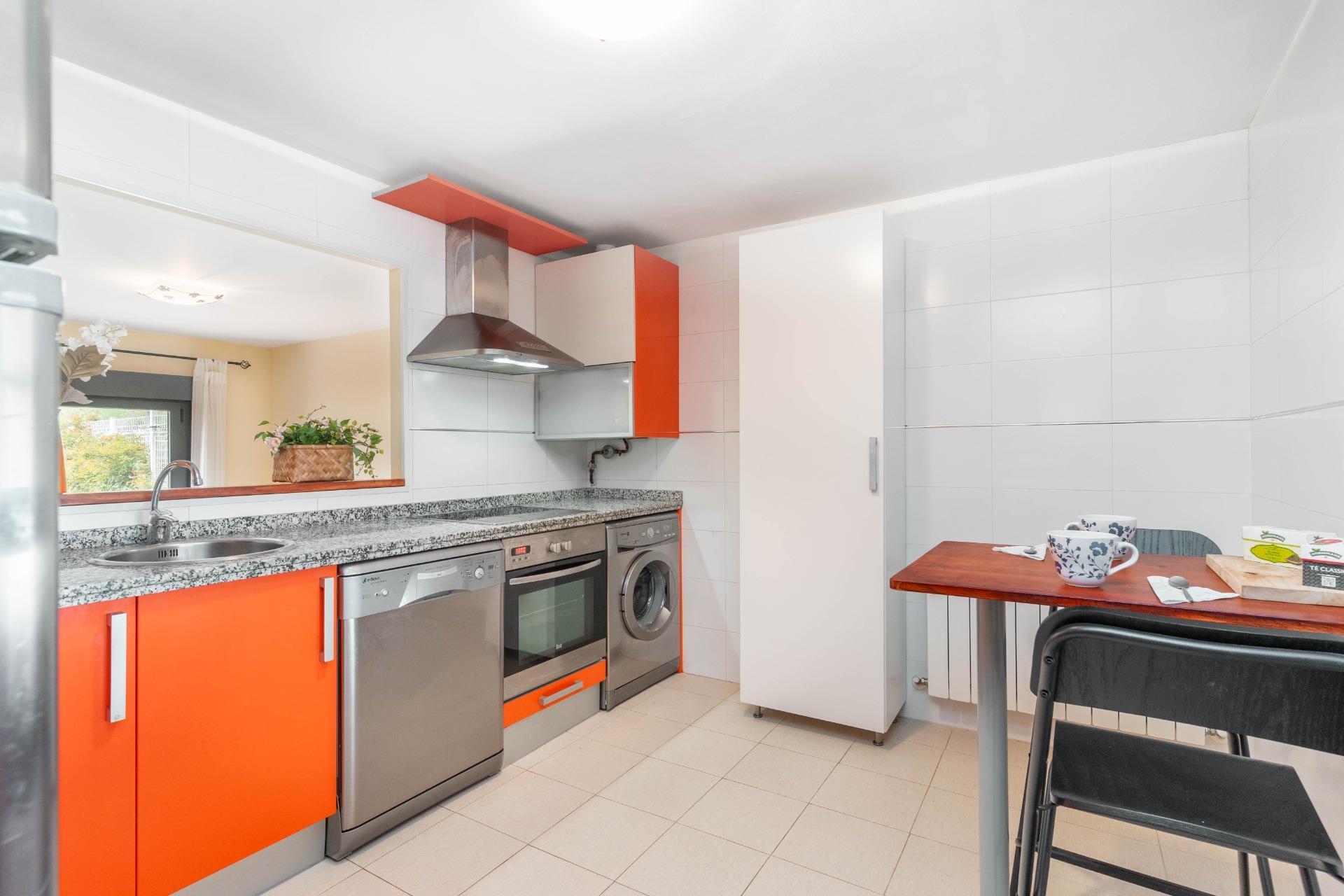 Casa en venta  calle COFIÑAL (CARRETERA DE BOÑAR A PUERTO DE TARNA) S, Puebla de Lillo  32/50