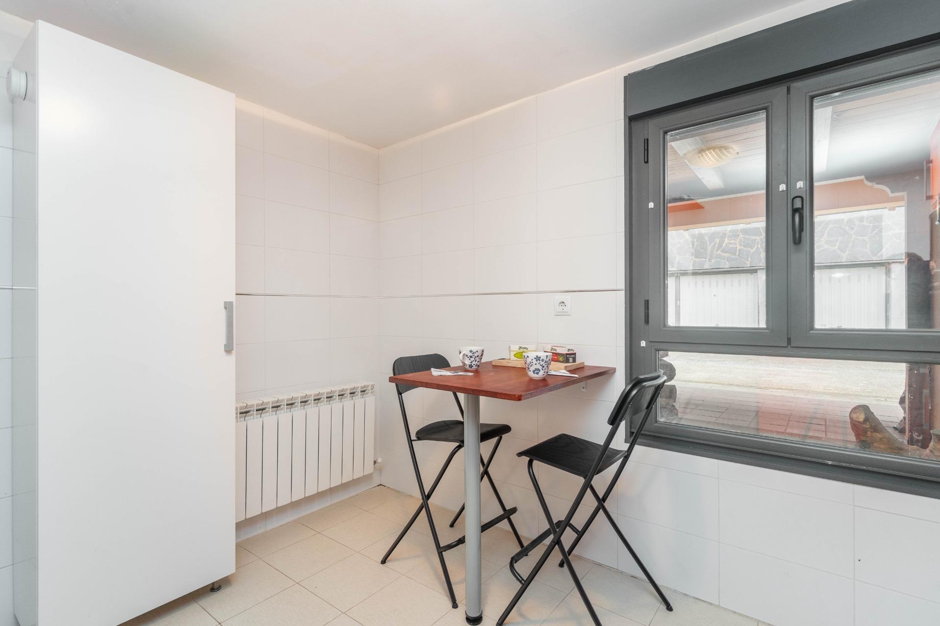 Casa en venta  calle COFIÑAL (CARRETERA DE BOÑAR A PUERTO DE TARNA) S, Puebla de Lillo  35/50