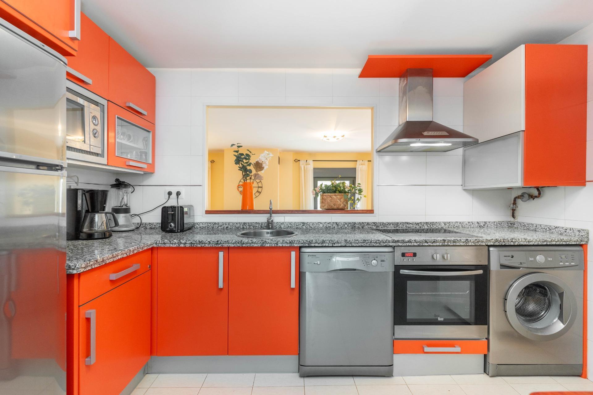 Casa en venta  calle COFIÑAL (CARRETERA DE BOÑAR A PUERTO DE TARNA) S, Puebla de Lillo  36/50