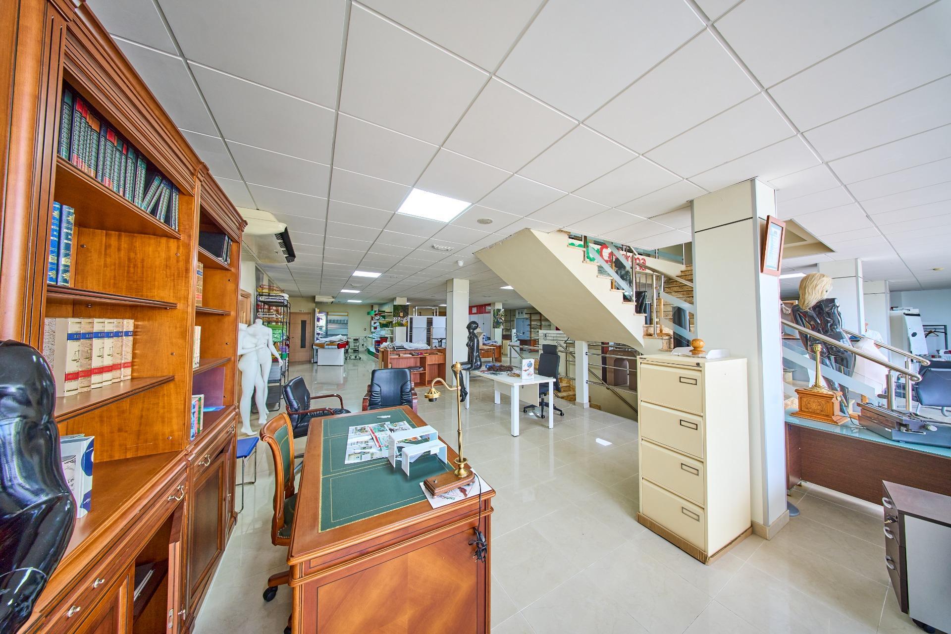 Naves-Venta-Padul-2412635-Foto-13