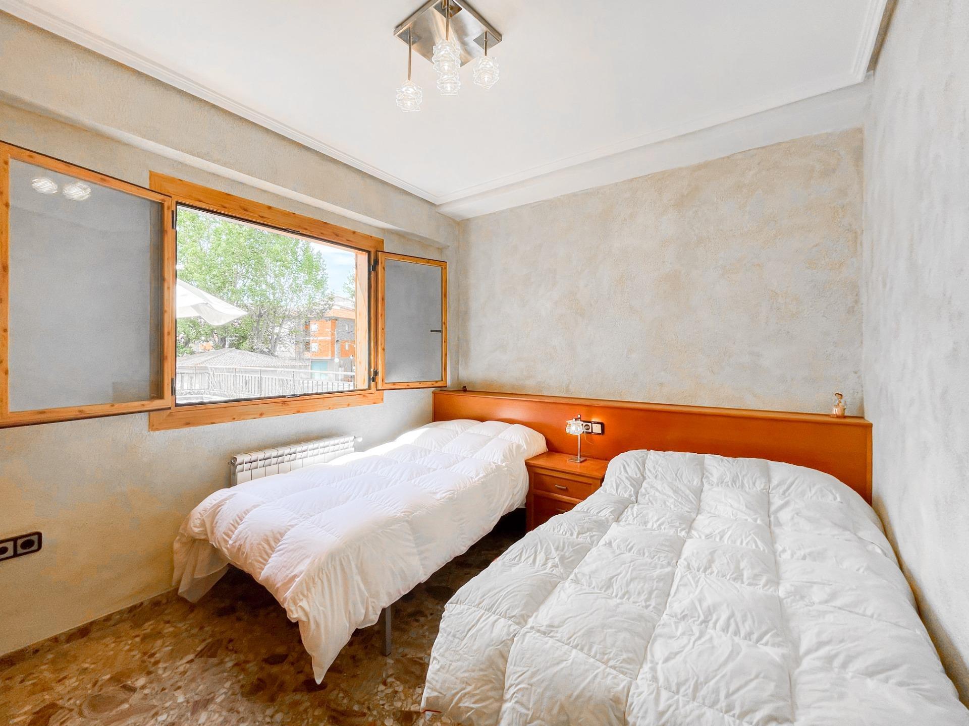 Casa en venta en calle Torderas, Chera 38/67