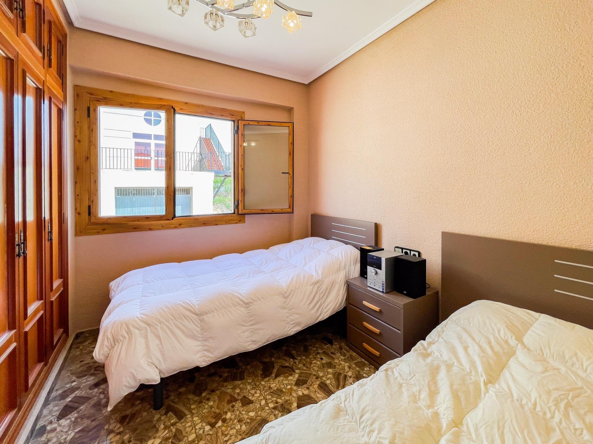Casa en venta en calle Torderas, Chera 42/67