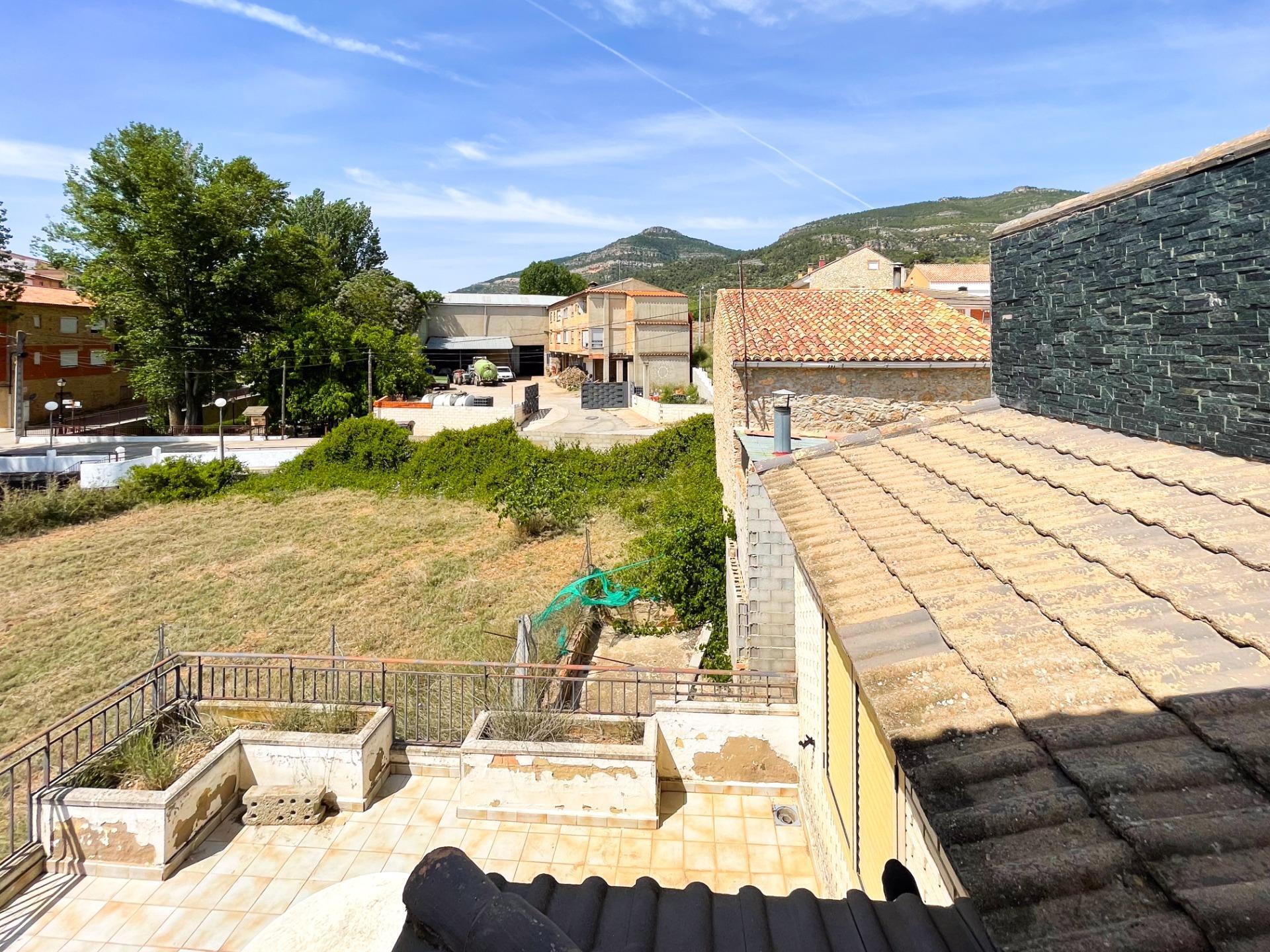 Casa en venta en calle Torderas, Chera 57/67