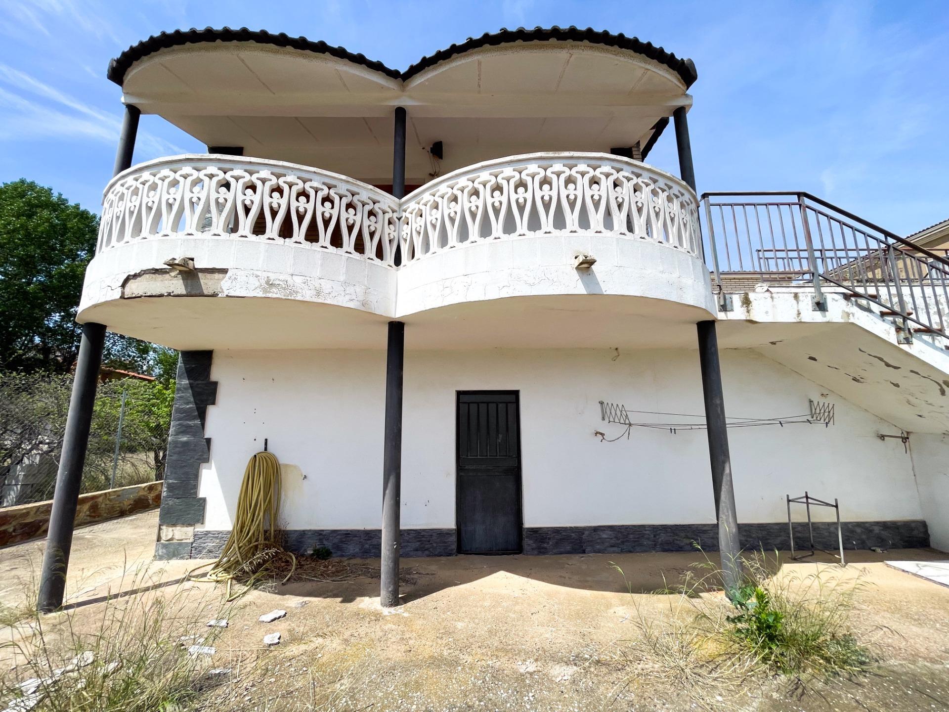 Casa en venta en calle Torderas, Chera 61/67