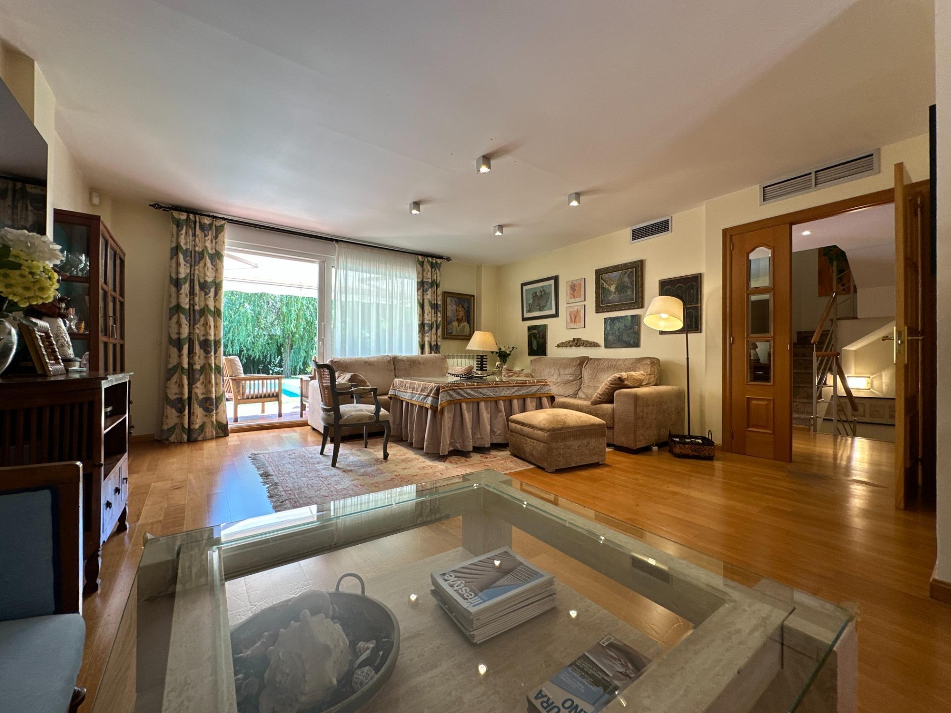 Casas o chalets-Venta-Zaragoza-2415872-Foto-5