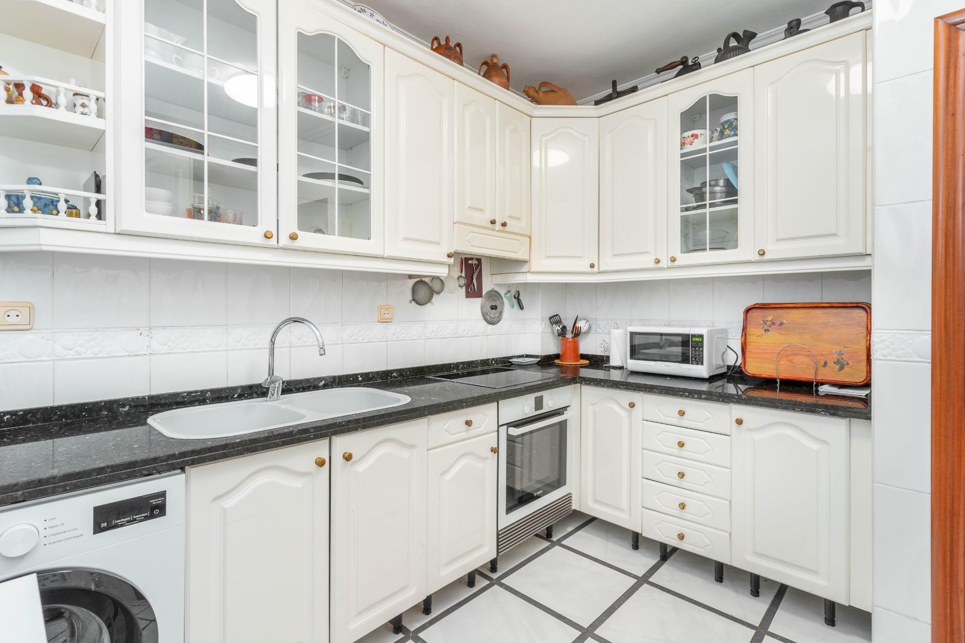 Pisos-Venta-Oviedo-2421350-Foto-2