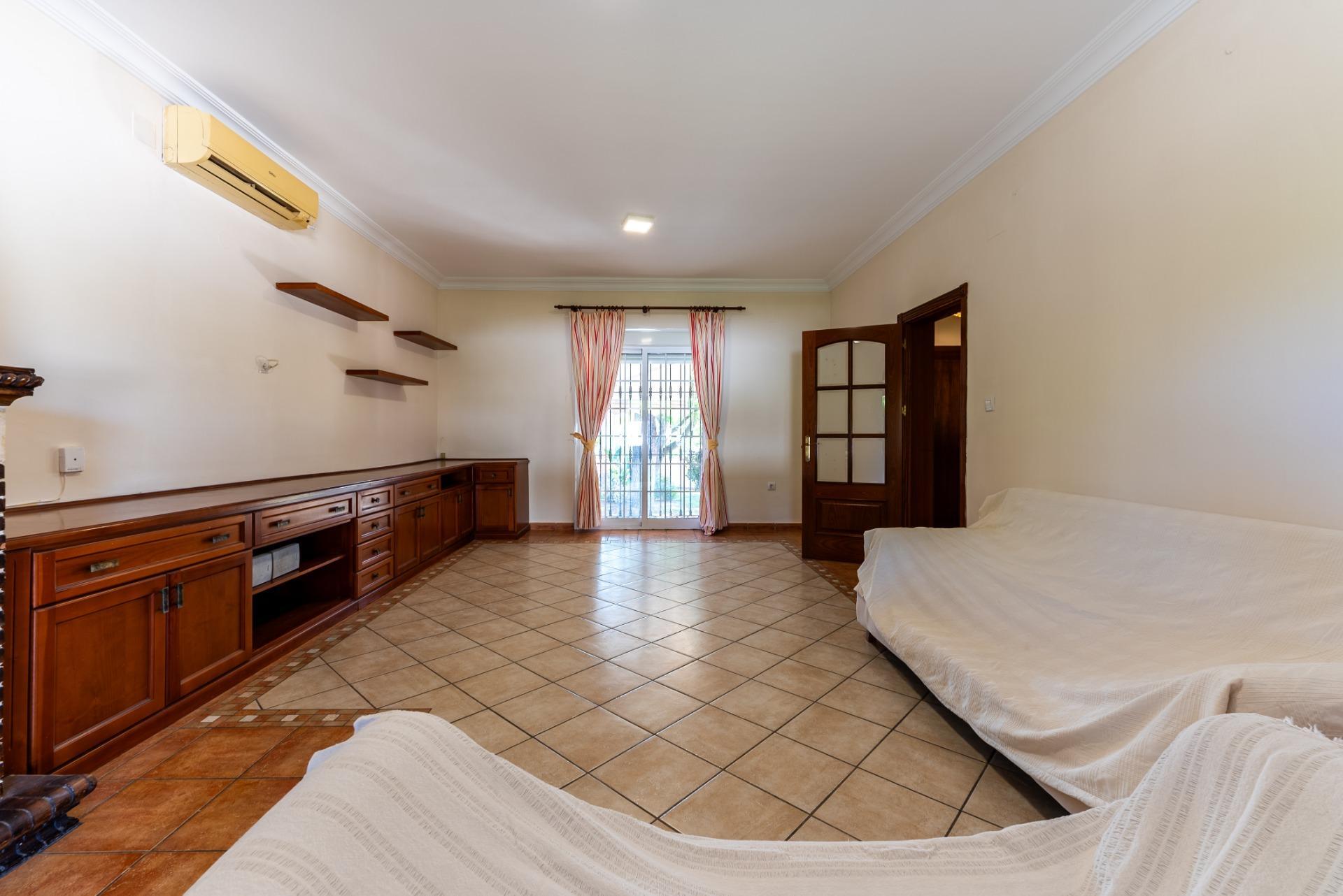 Casa en venta  calle de los Tulipanes, Palomares del Rio  13/46