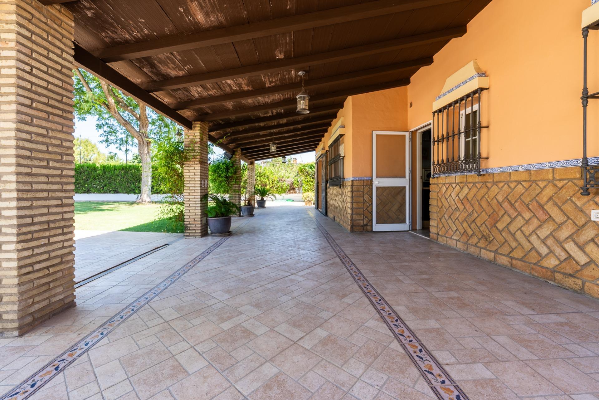 Casa en venta  calle de los Tulipanes, Palomares del Rio  15/46