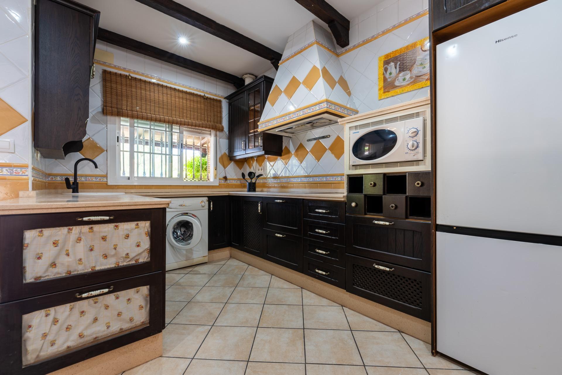 Casa en venta  calle de los Tulipanes, Palomares del Rio  16/46