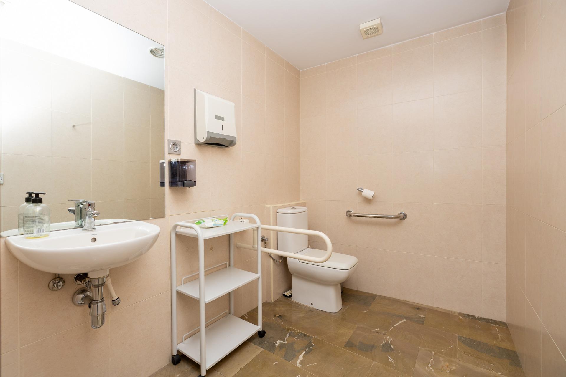 Oficinas-Venta-La Granada-2412938-Foto-23