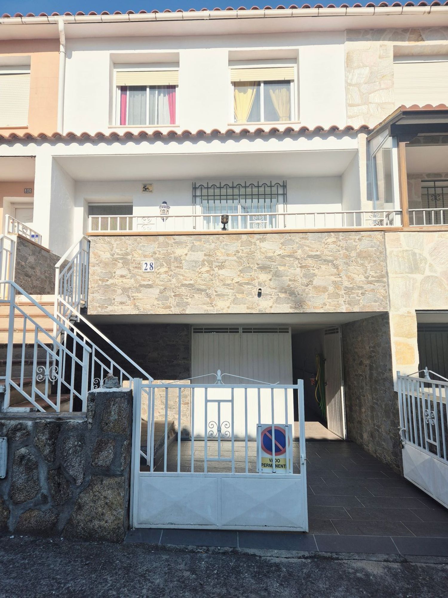 Chalet adosado en venta, Navaluenga, Ãvila, Ãvila