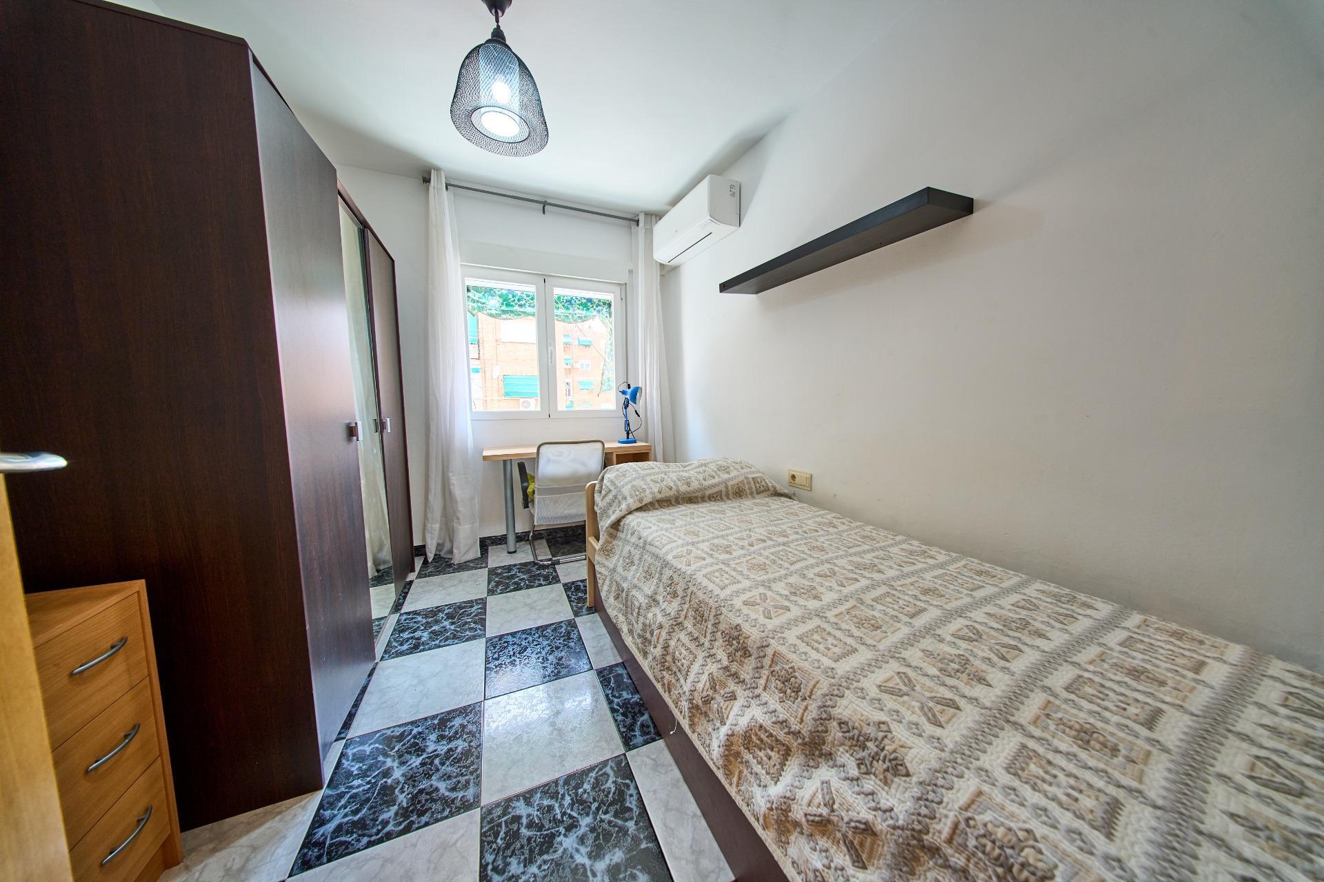 Piso en alquiler, ZaidÃ­n, Granada, Granada