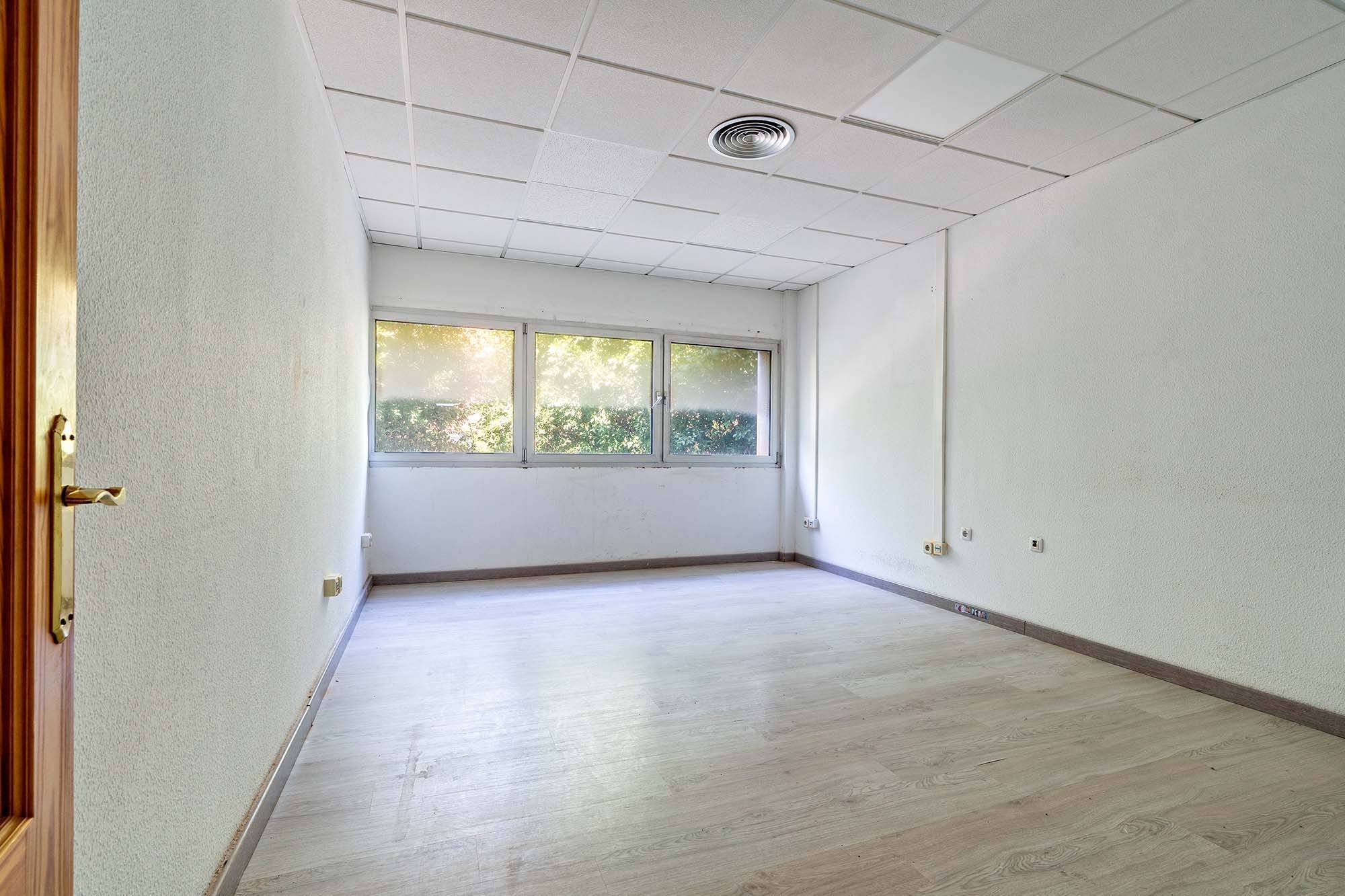 Oficinas-Venta-AlmerÃ­a-2413799-Foto-6