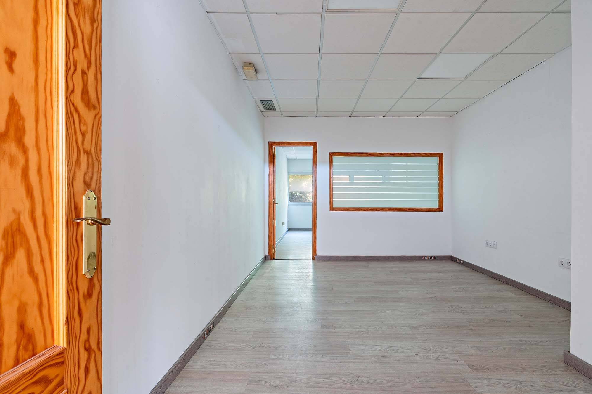 Oficinas-Venta-AlmerÃ­a-2413799-Foto-5