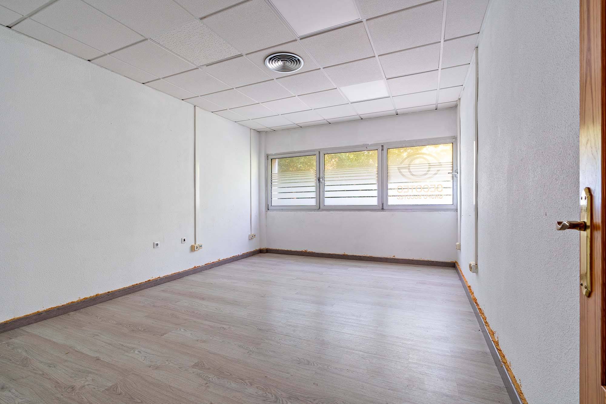 Oficinas-Venta-AlmerÃ­a-2413799-Foto-14