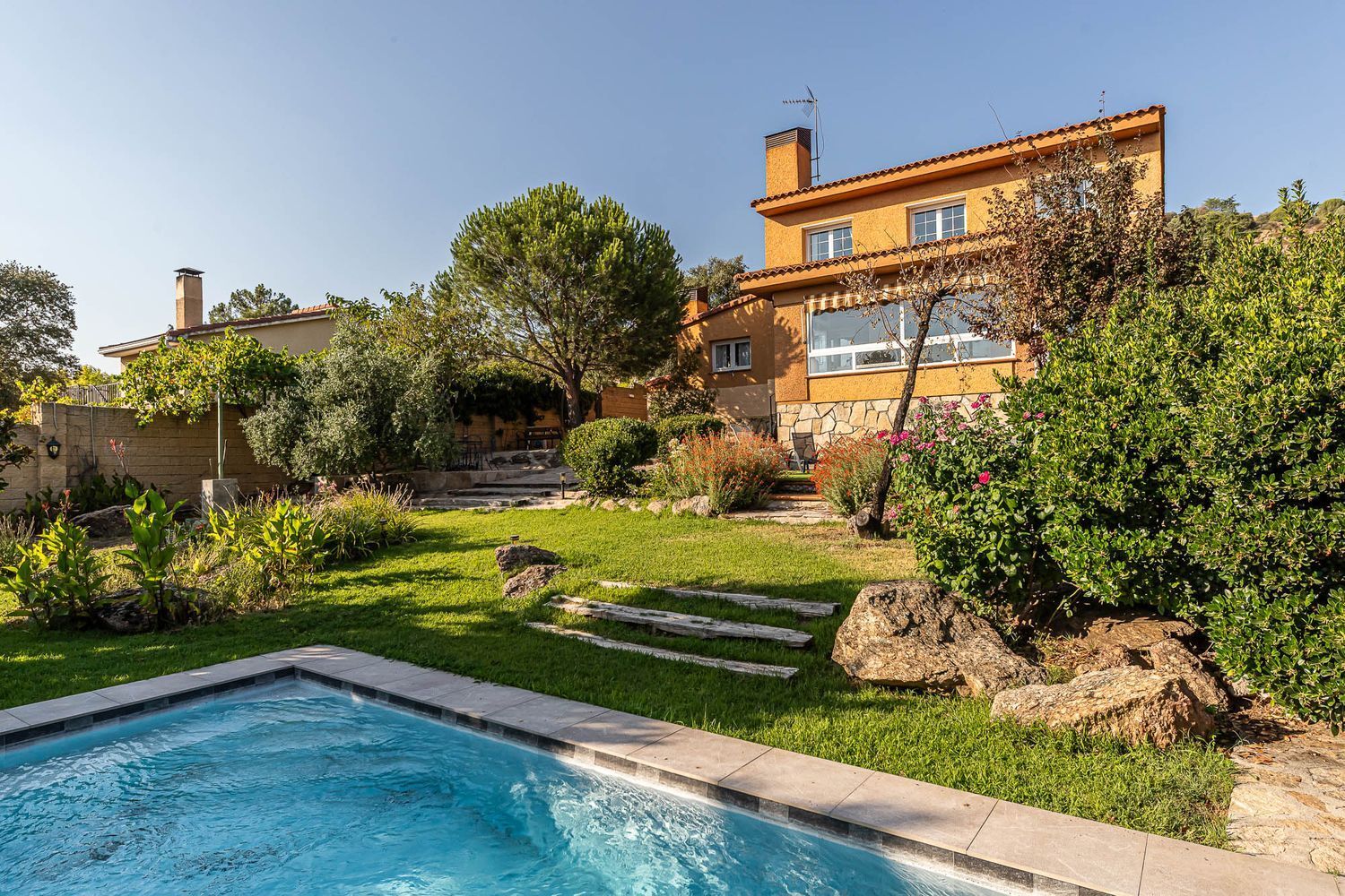 Chalet individual en venta, Robledo de Chavela, Madrid, Madrid
