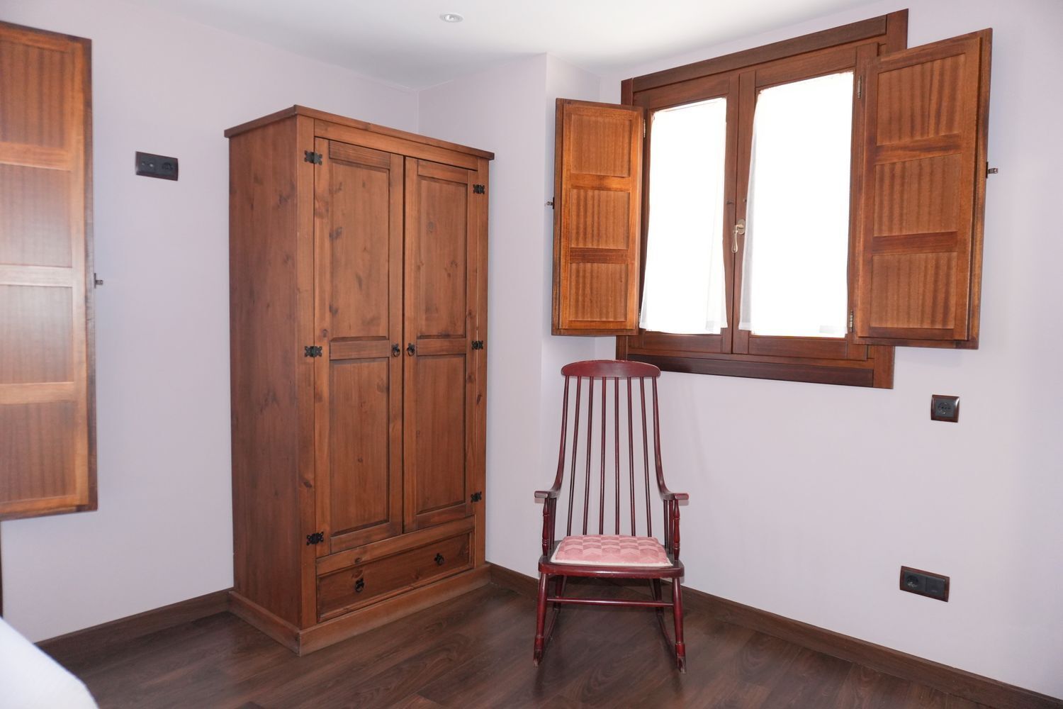 Edificios-Venta-El Hoyo de Pinares-2414234-Foto-88