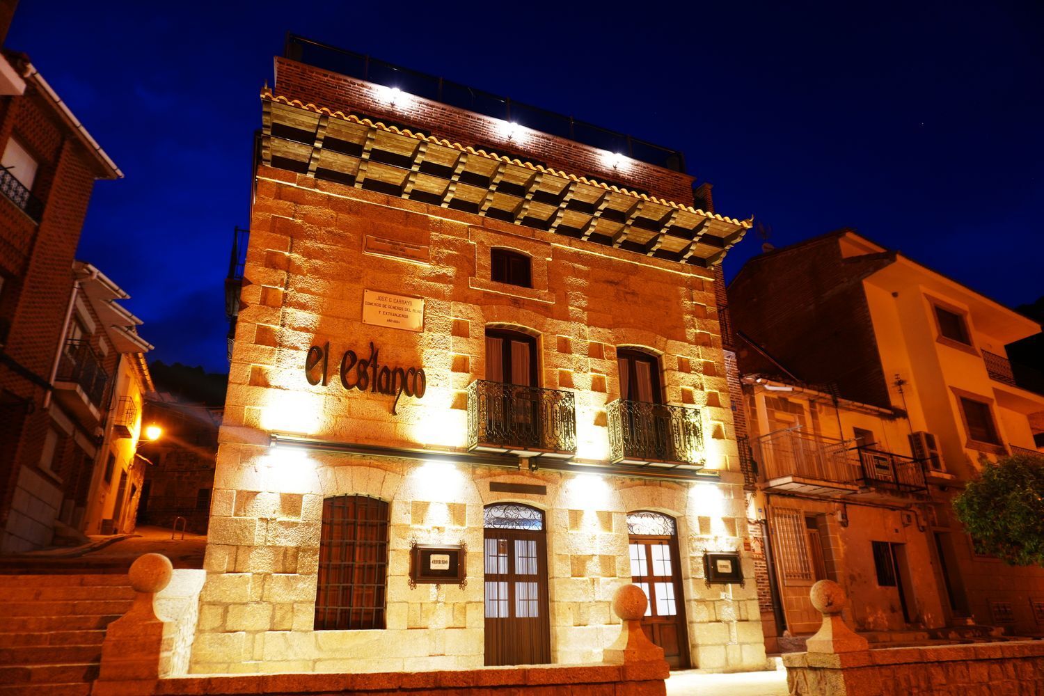 Edificios-Venta-El Hoyo de Pinares-2414234-Foto-97
