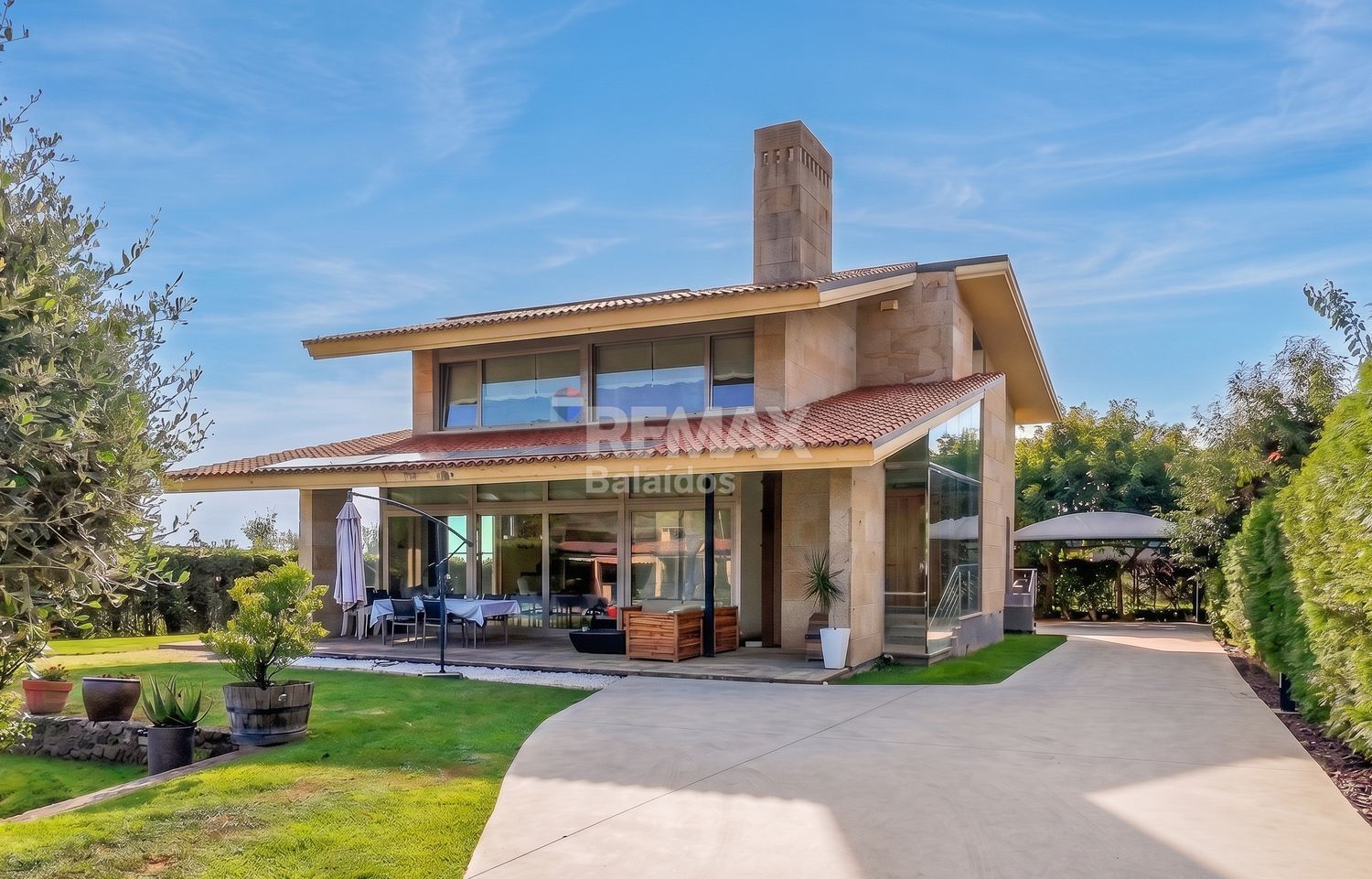 Casa en venta en calle Mide-oia, Vigo 3/52