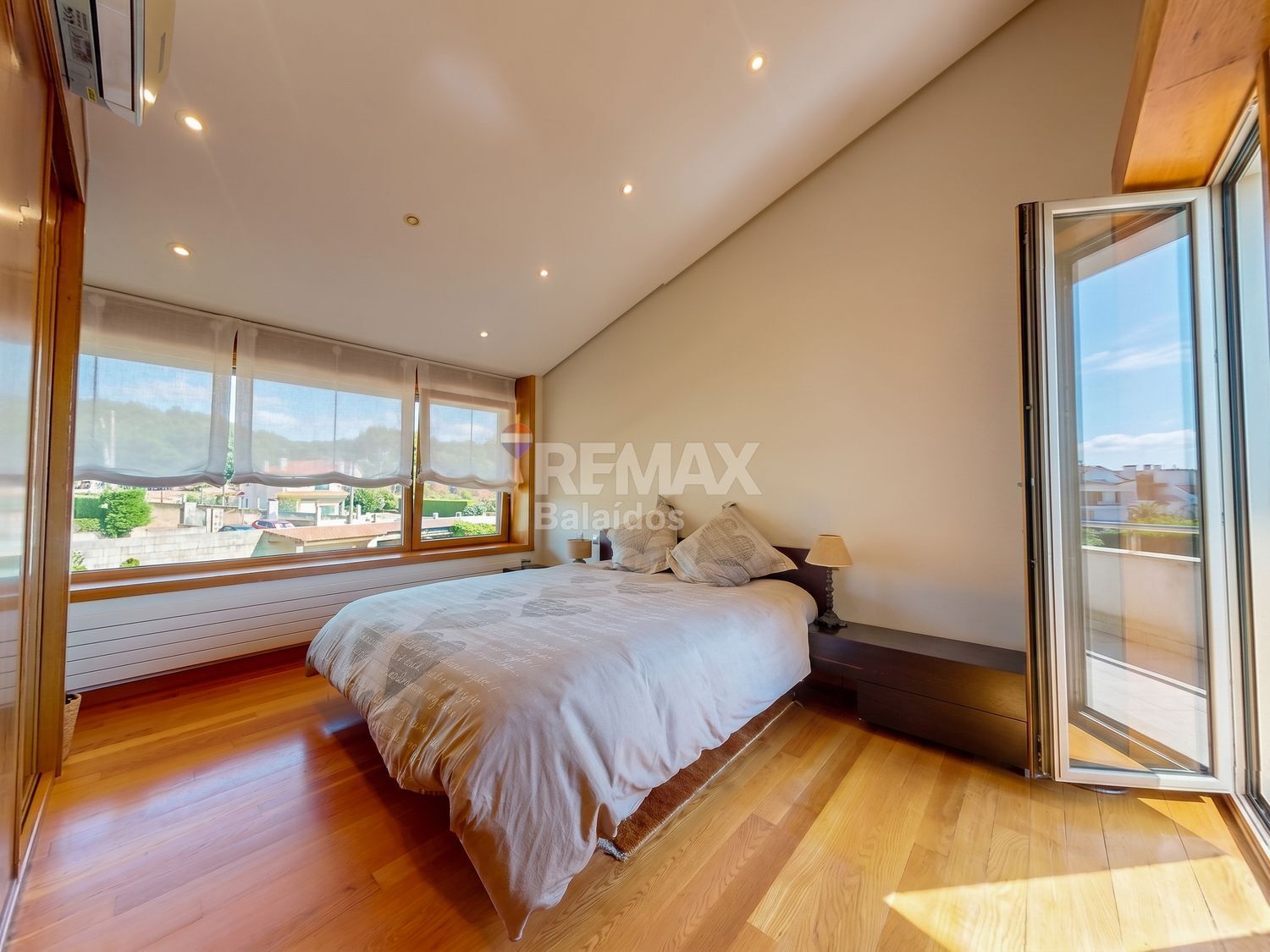 Casa en venta en calle Mide-oia, Vigo 30/52