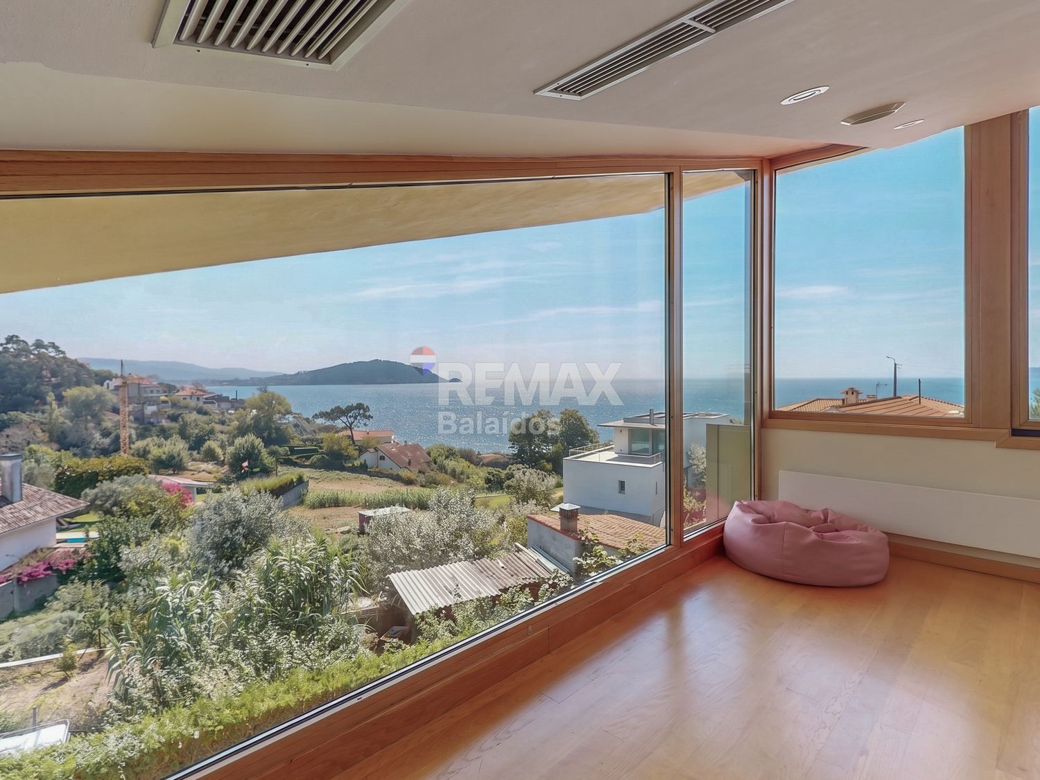 Casa en venta en calle Mide-oia, Vigo 38/52