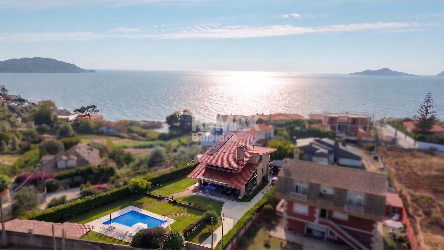 Casa en venta en calle Mide-oia, Vigo 48/52