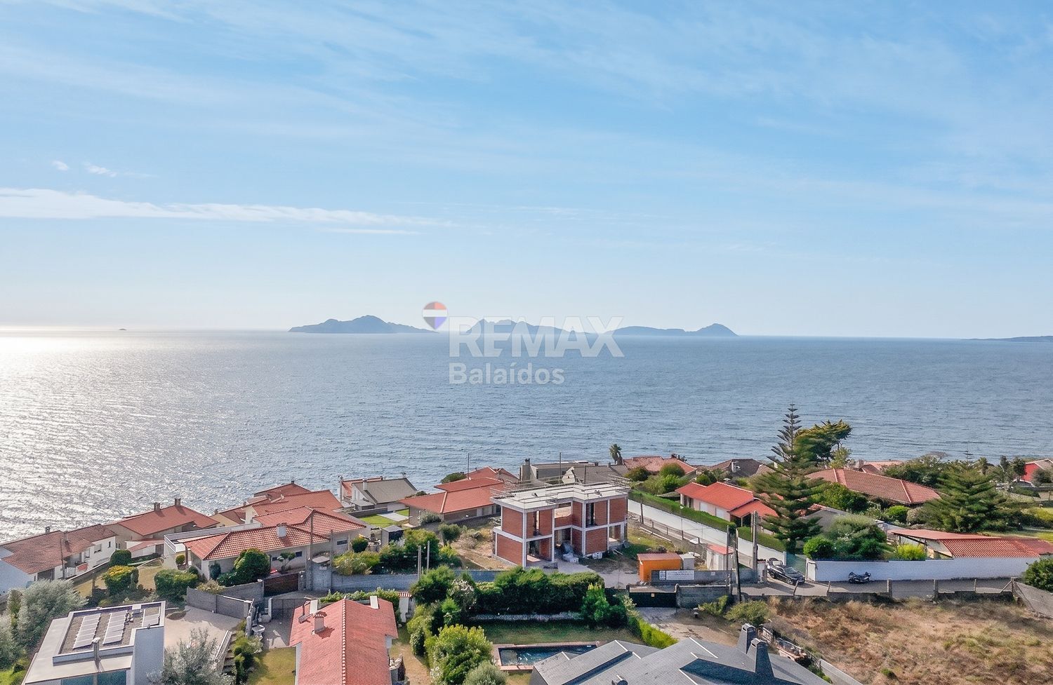 Casa en venta en calle Mide-oia, Vigo 49/52