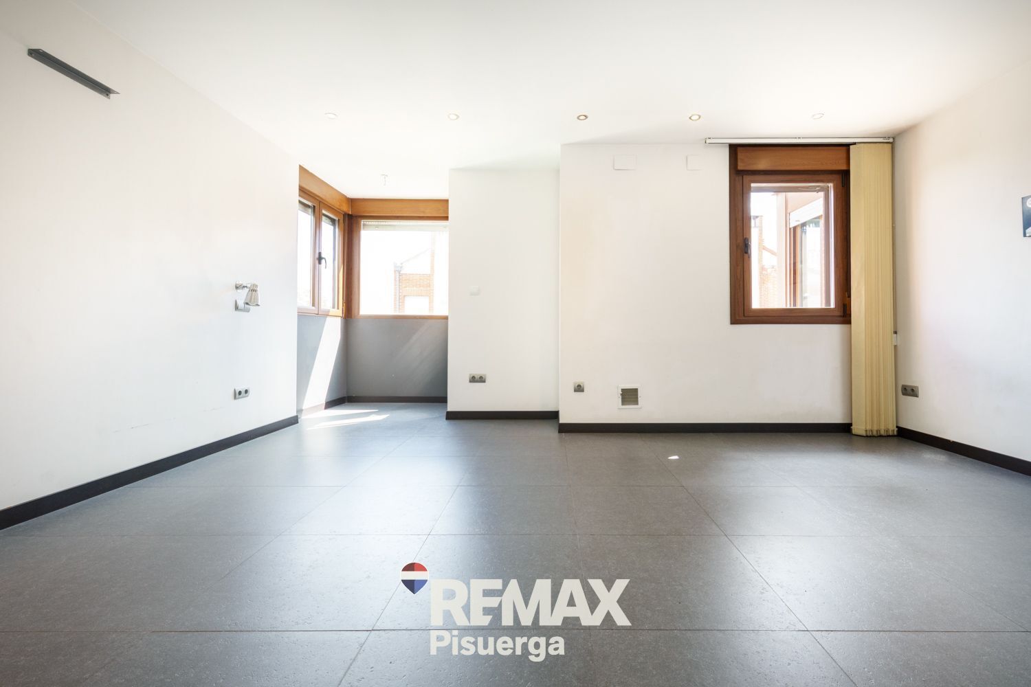Casas o chalets-Venta-Aldeamayor de San MartÃ­n-2414363-Foto-73